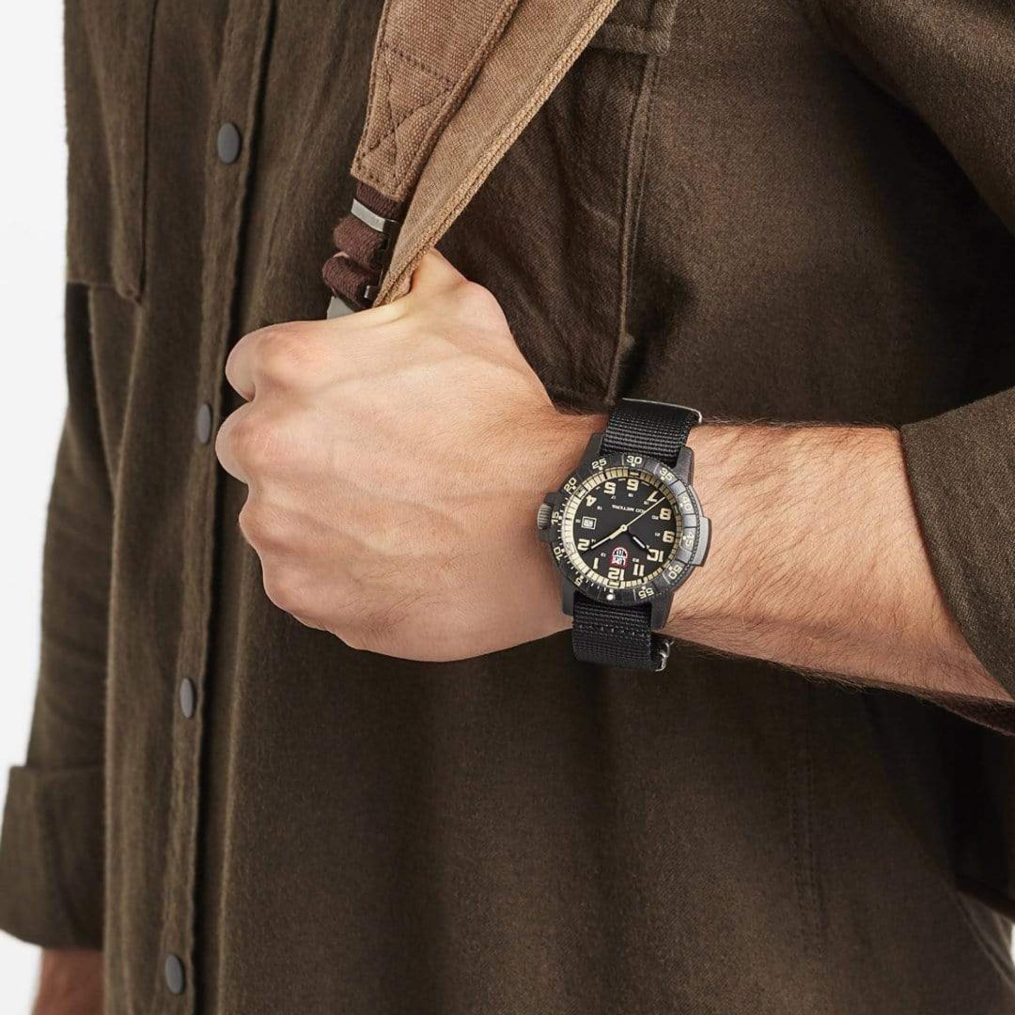 Luminox Leatherback Sea Turtle Quartz Black Dial NATO Strap Men's Watch XS.0333
