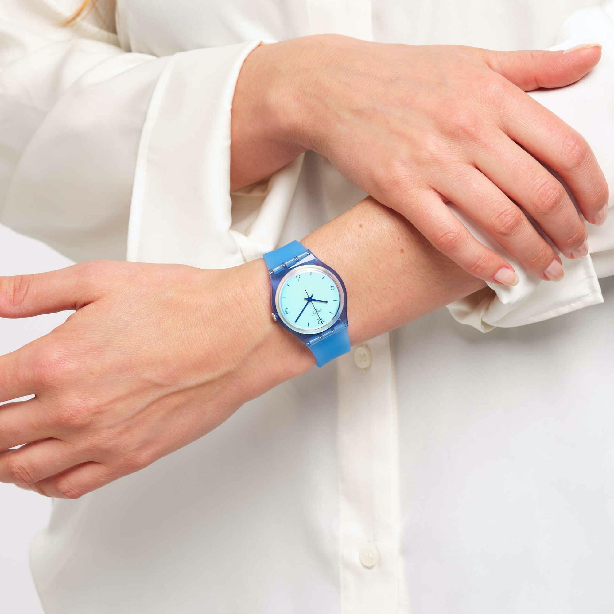 Swatch Gent Swan Ocean Quartz Blue Dial Blue Transparent Silicone Strap Unisex Watch GS165