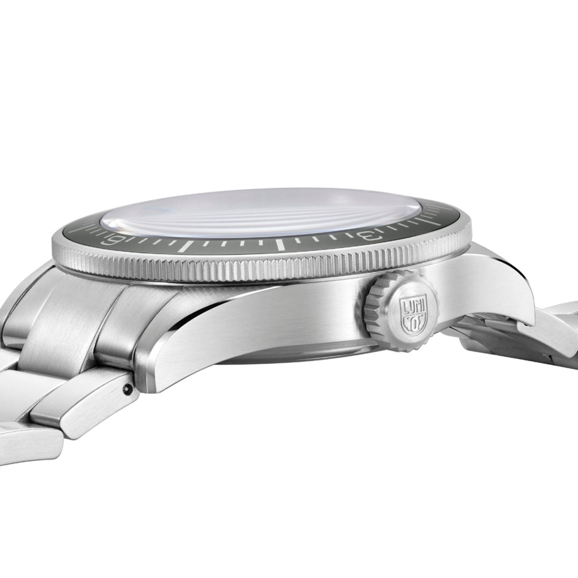 Luminox Constellation 9600 Series Black Dial Stainless Steel Bracelet Men's Watch XA.9601.M