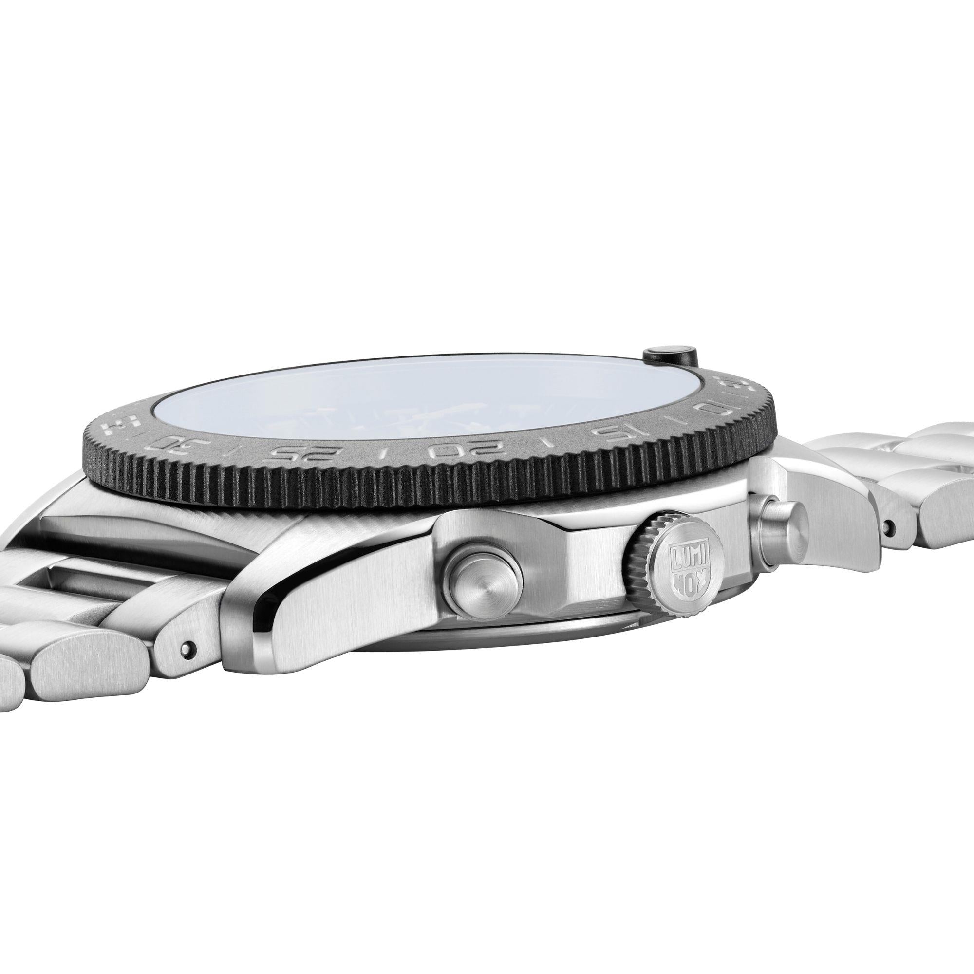 Luminox Pacific Diver Chronograph Stainless Steel Bracelet Mens Watch XS.3142