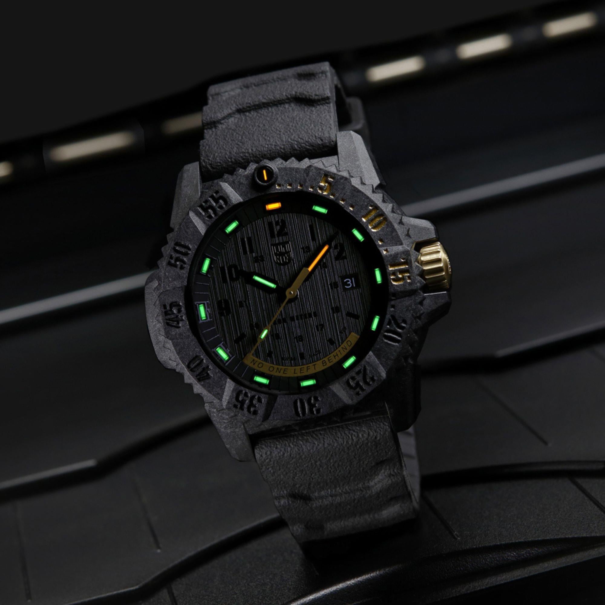 Luminox Master Carbon Seal 3800 Series Black Dial Grey Rubber Strap Men's Watch XS.3805.NOLB.SE