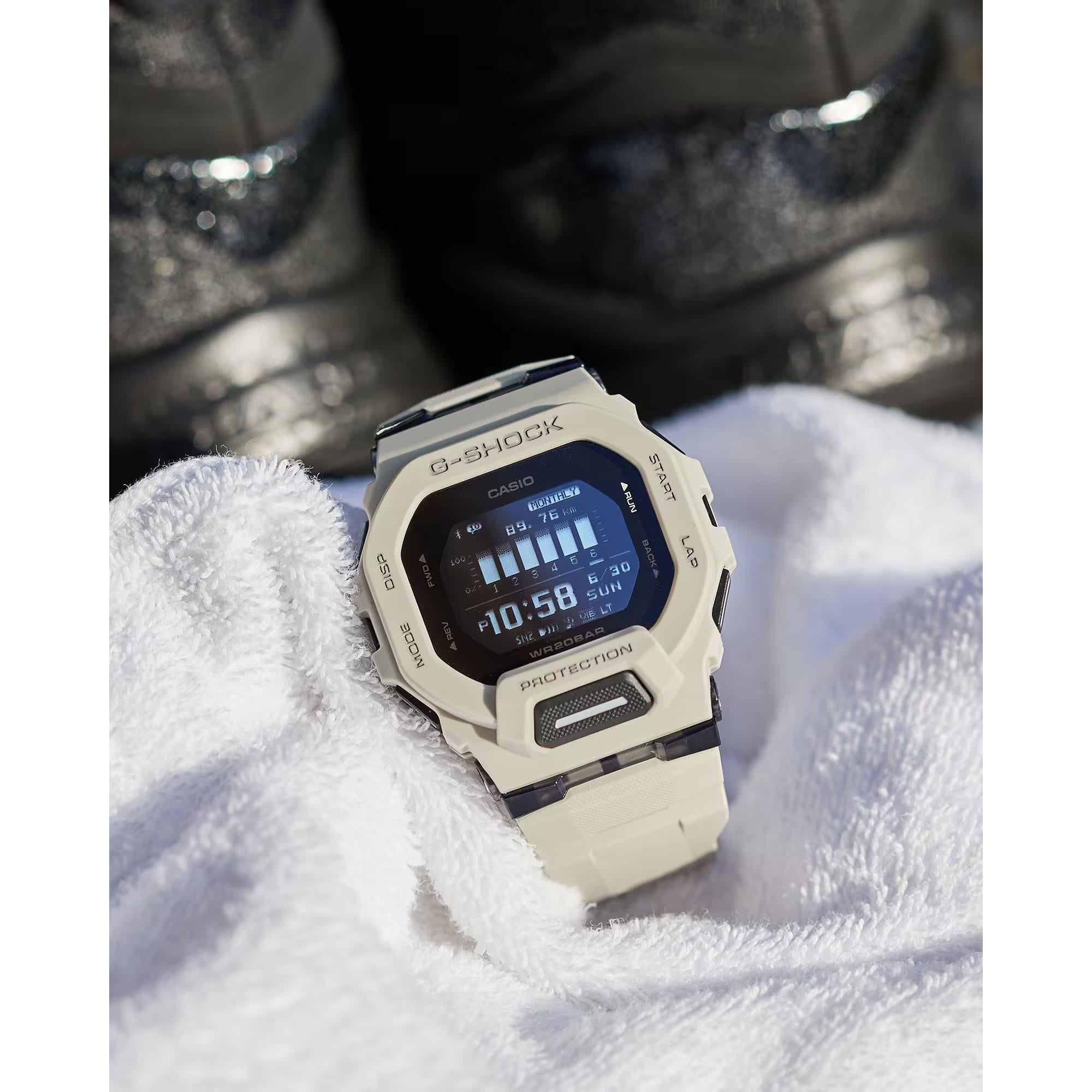Casio G-Shock Move GBD-200 Series Digital Resin Strap Men's Watch GBD-200UU-9ER