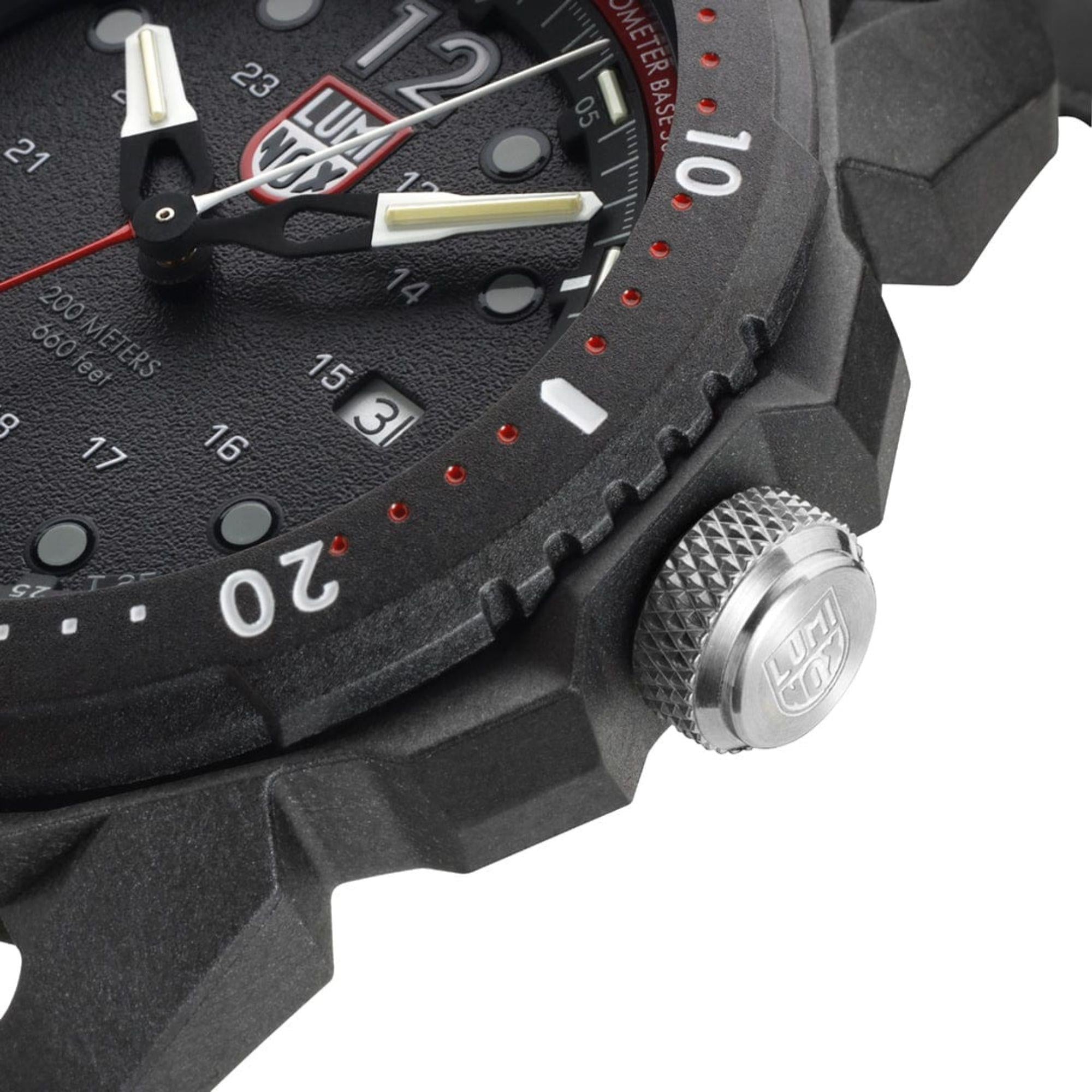 Luminox ICE SAR Arctic SERIES Black/Red Dial and Rubber Strap XL.1051