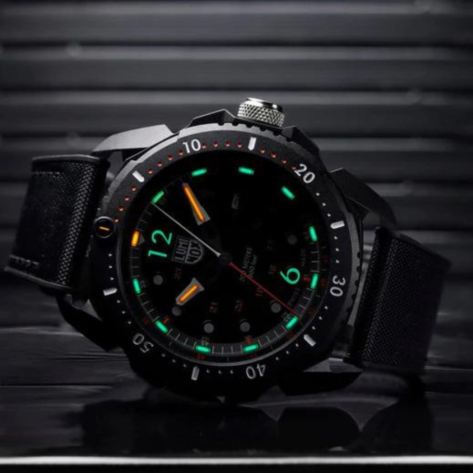 Luminox ICE SAR Arctic 1050 SERIES Black Dial with Black Rubber Strap