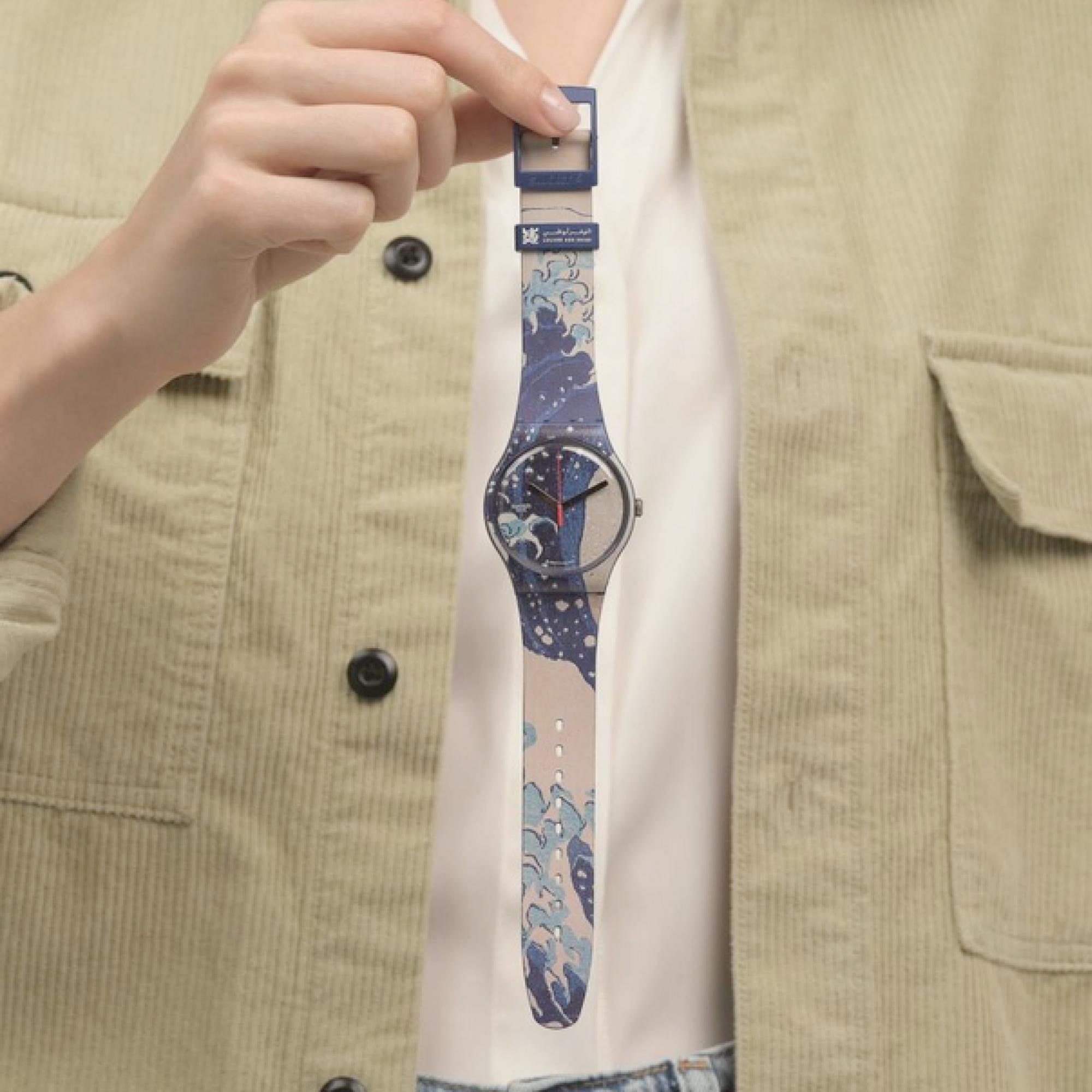Swatch Art Journey The Great Wave Off Kanawaga Quartz Watch SUOZ351