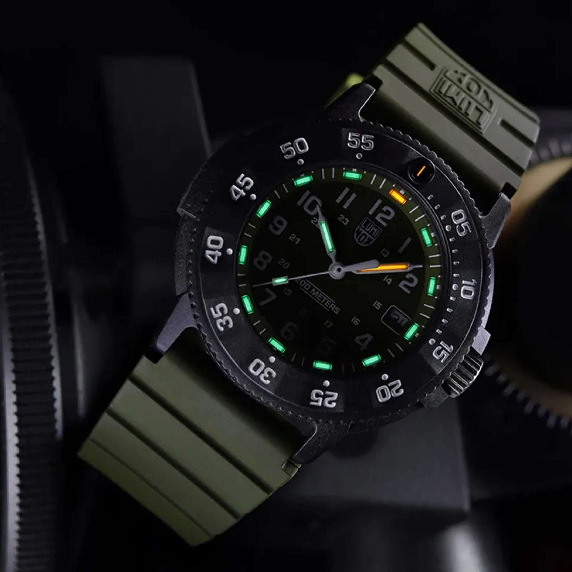 Luminox Sea Original Navy Seals 3000 Evo Series Mens Watch Green Dial XS.3013.EVO.S