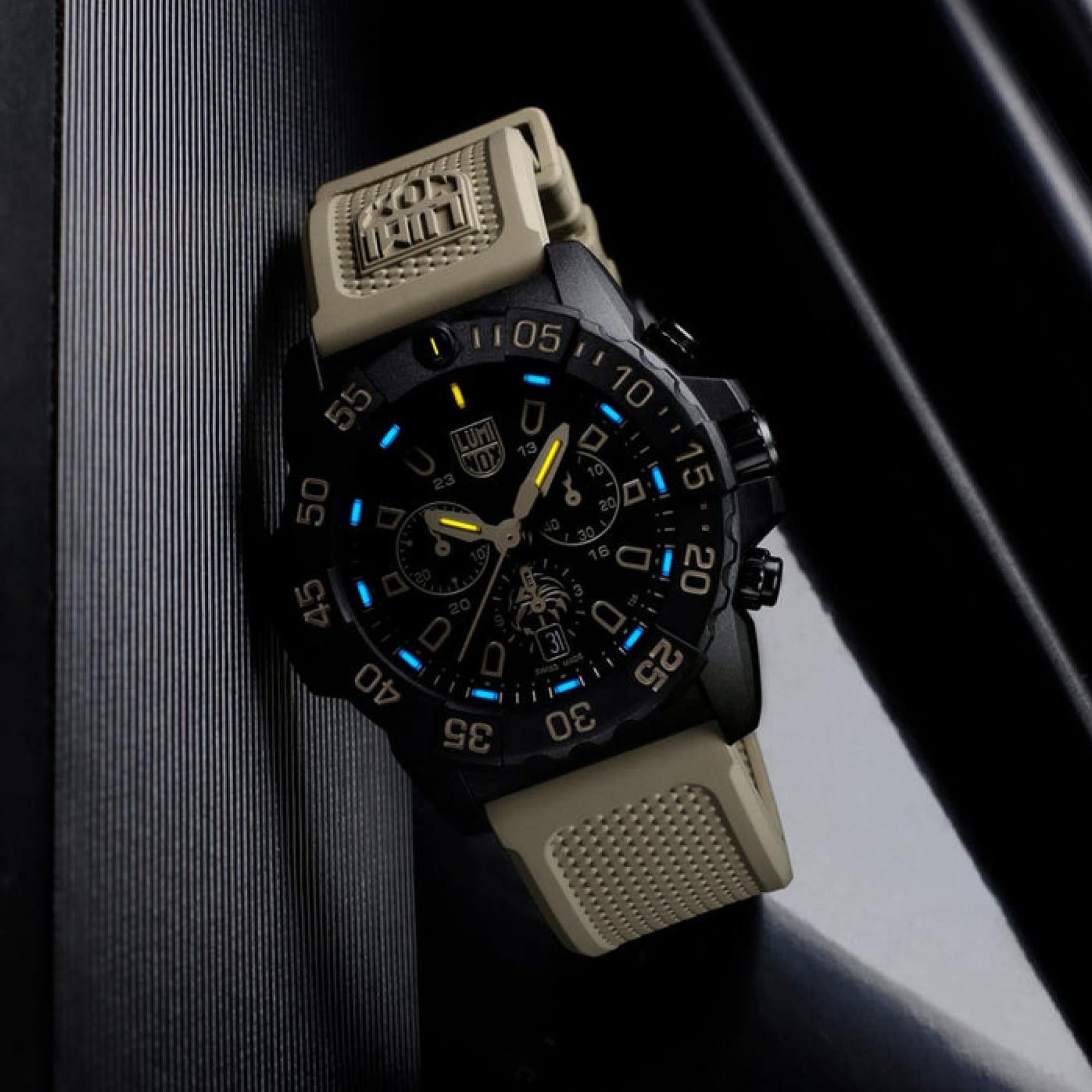 LUMINOX NAVY SEAL CHRONOGRAPH 3580 SERIES BLACK DIAL MENS WATCH XS.3590.NSF.SET