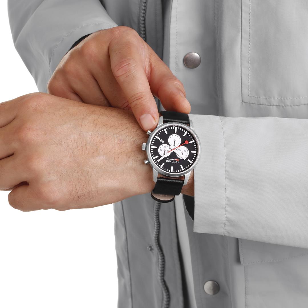 Mondaine Neo SBB Chrono Black Dial Grape Leather Strap Men's Watch MSD.41420.LBV
