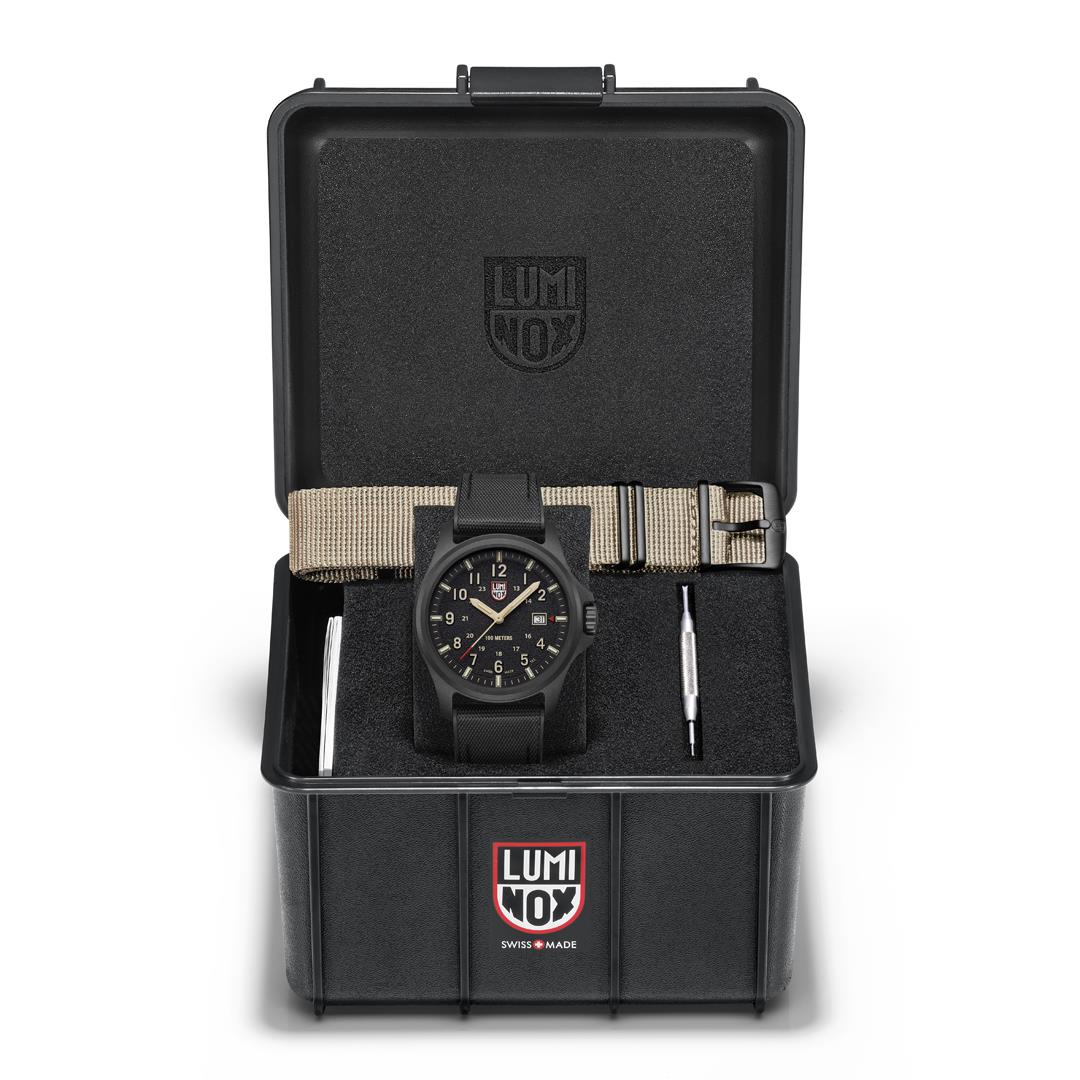 Luminox Atacama Field Quartz 1960 Series Black Dial NATO Strap Men's Watch XL.1970.SET