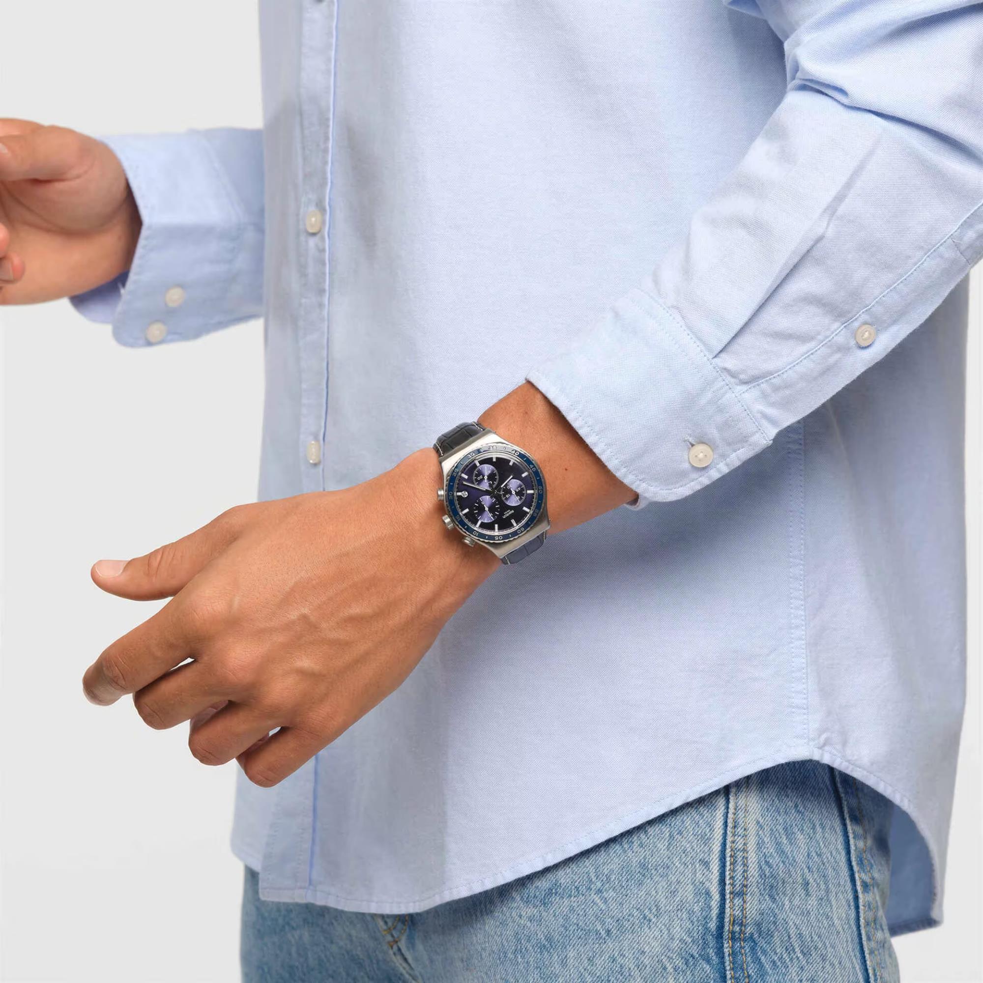 Swatch Cobalt Lagoon Chronograph Quartz Blue Dial Black Leather Strap Unisex Watch YVS496
