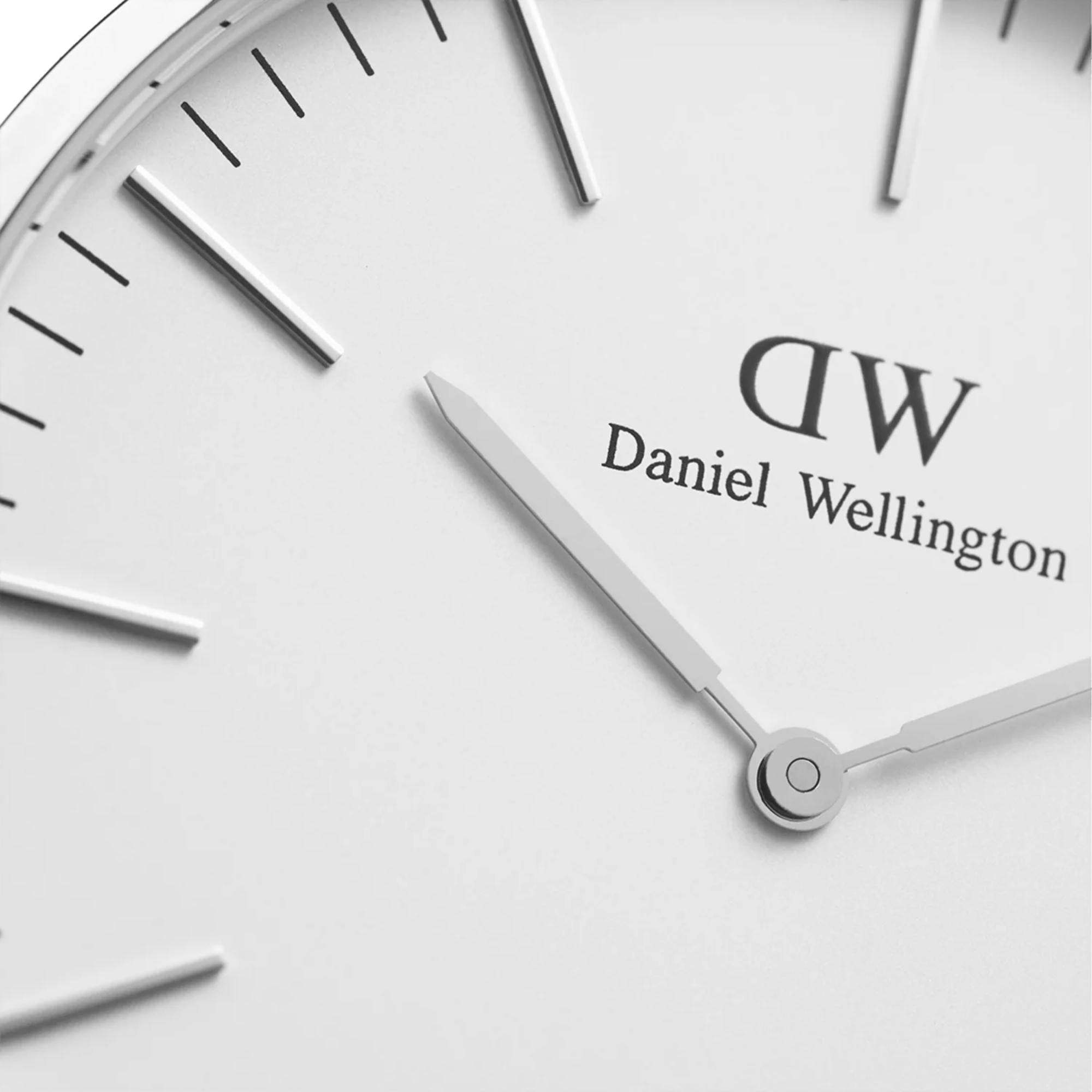 Daniel Wellington Classic Sheffield Silver White Dial Leather Strap Unisex Watch DW00100053