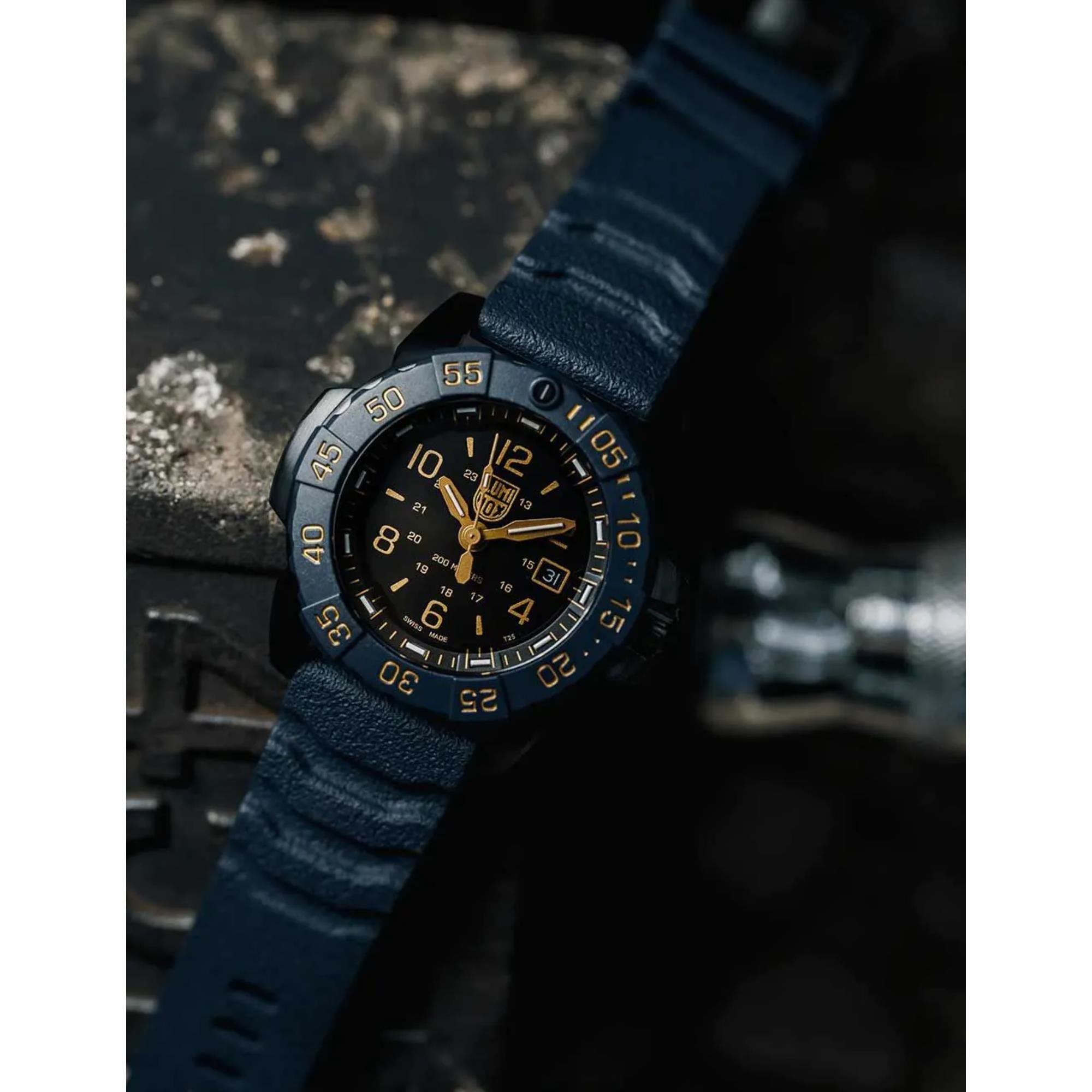 Luminox Navy Seal Back to the Blue Black Dial Men's Watch XS.3255.CB.NSF