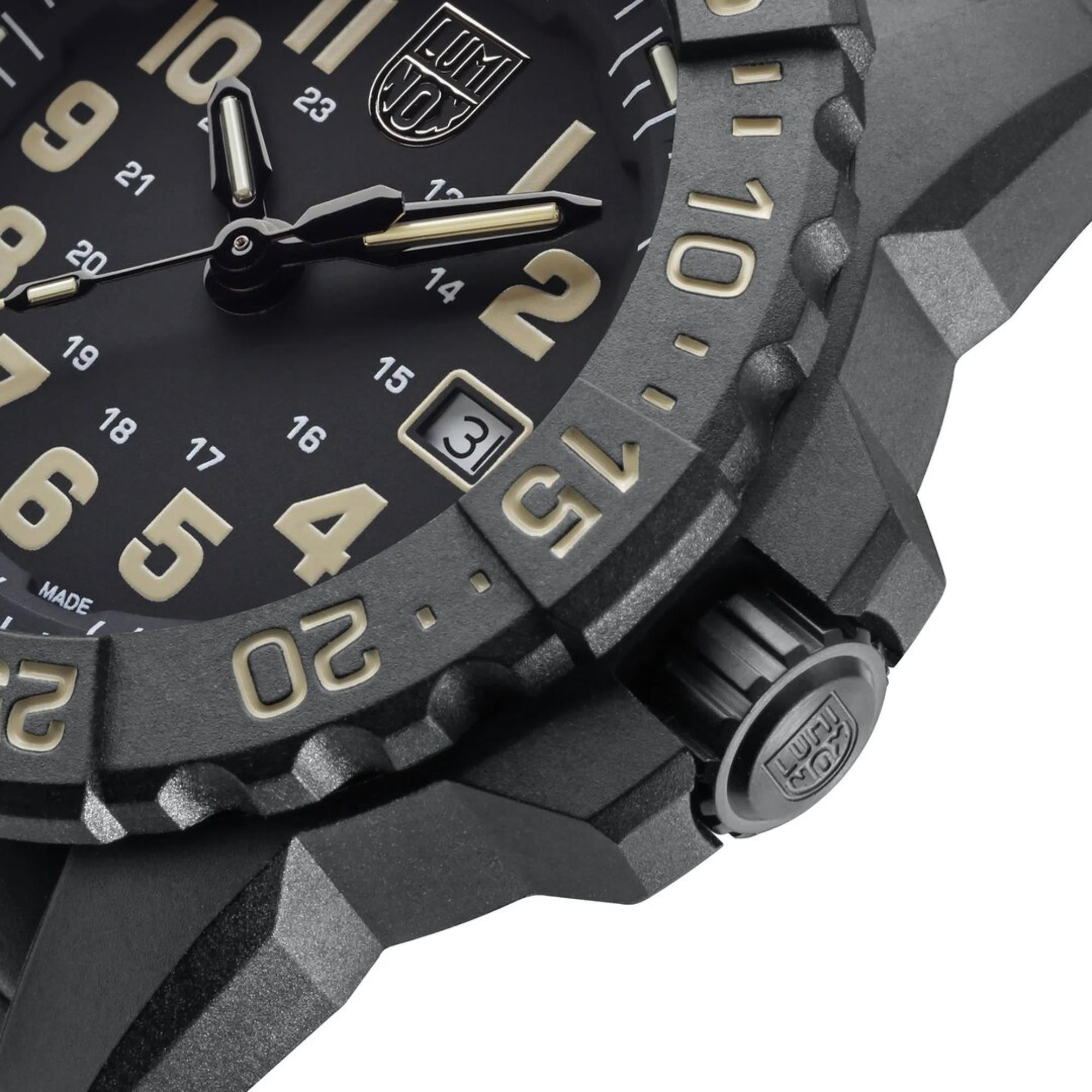 Luminox Navy Seal 3500 Black Dial Carbonox Strap Men's Watch XS.3510