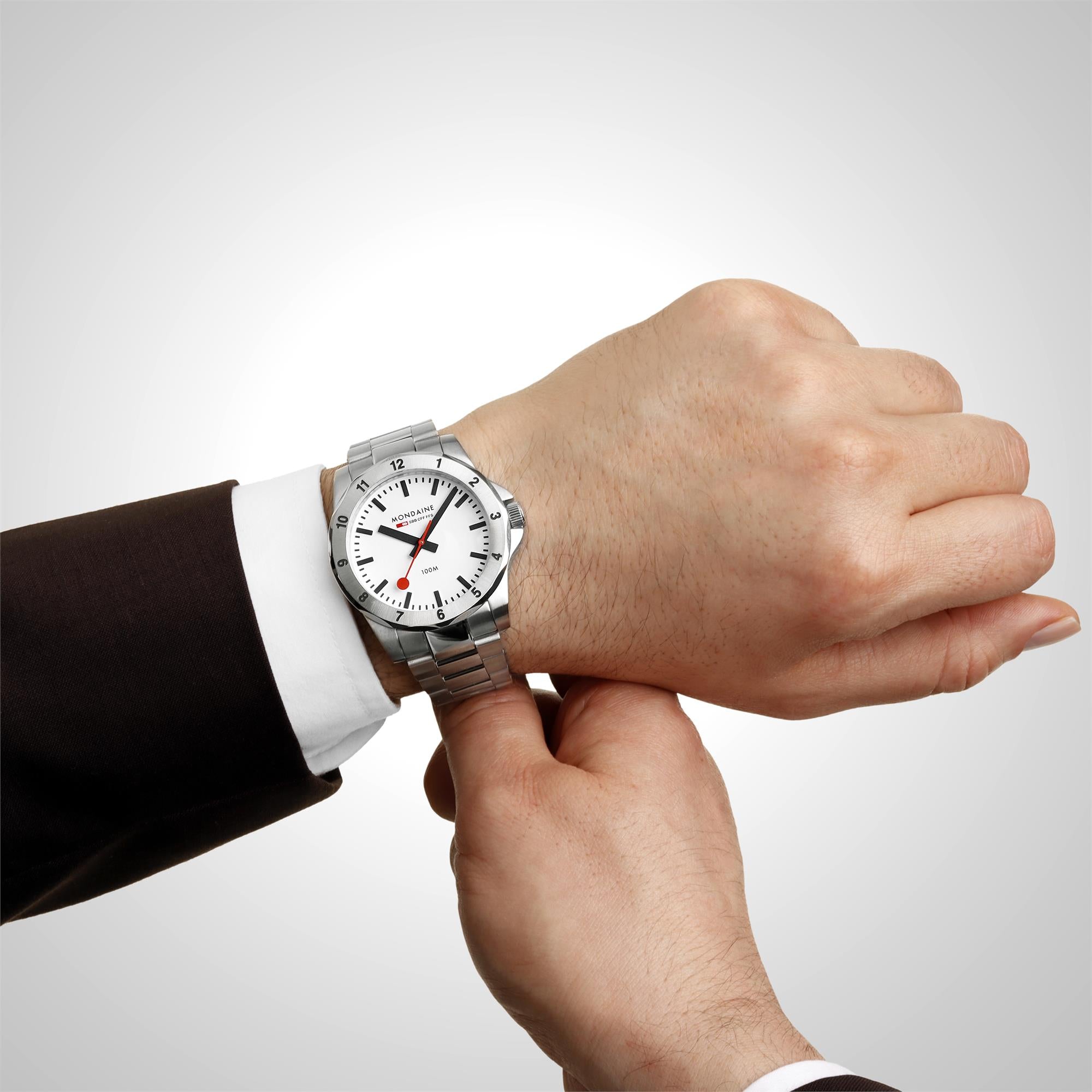 Mondaine Numeri Quartz White Dial Stainless Steel Strap Men's Watch MSN.4211B.SK