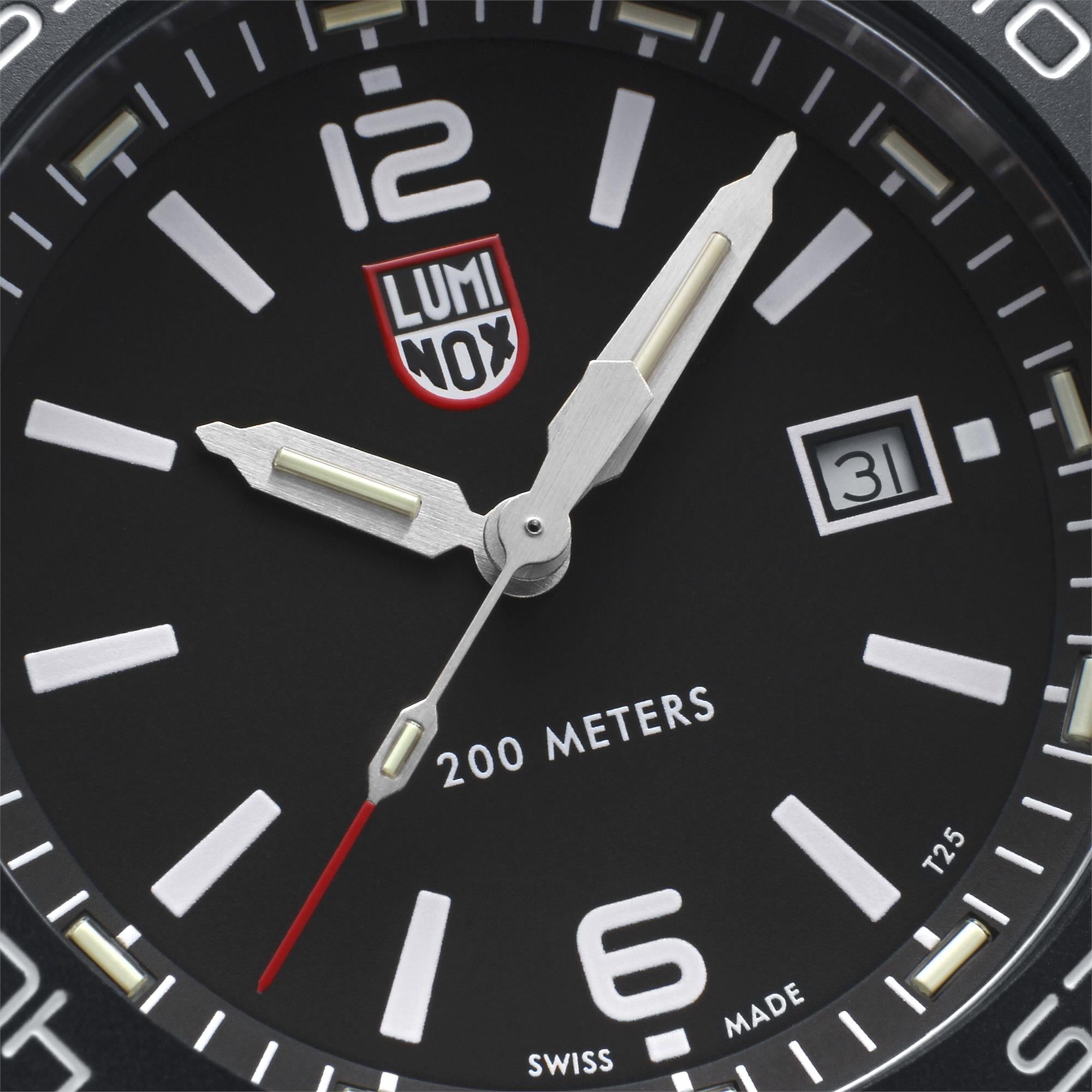 Luminox Pacific Diver 3120 Black Dial Rubber Strap Men's Watch XS.3121.1