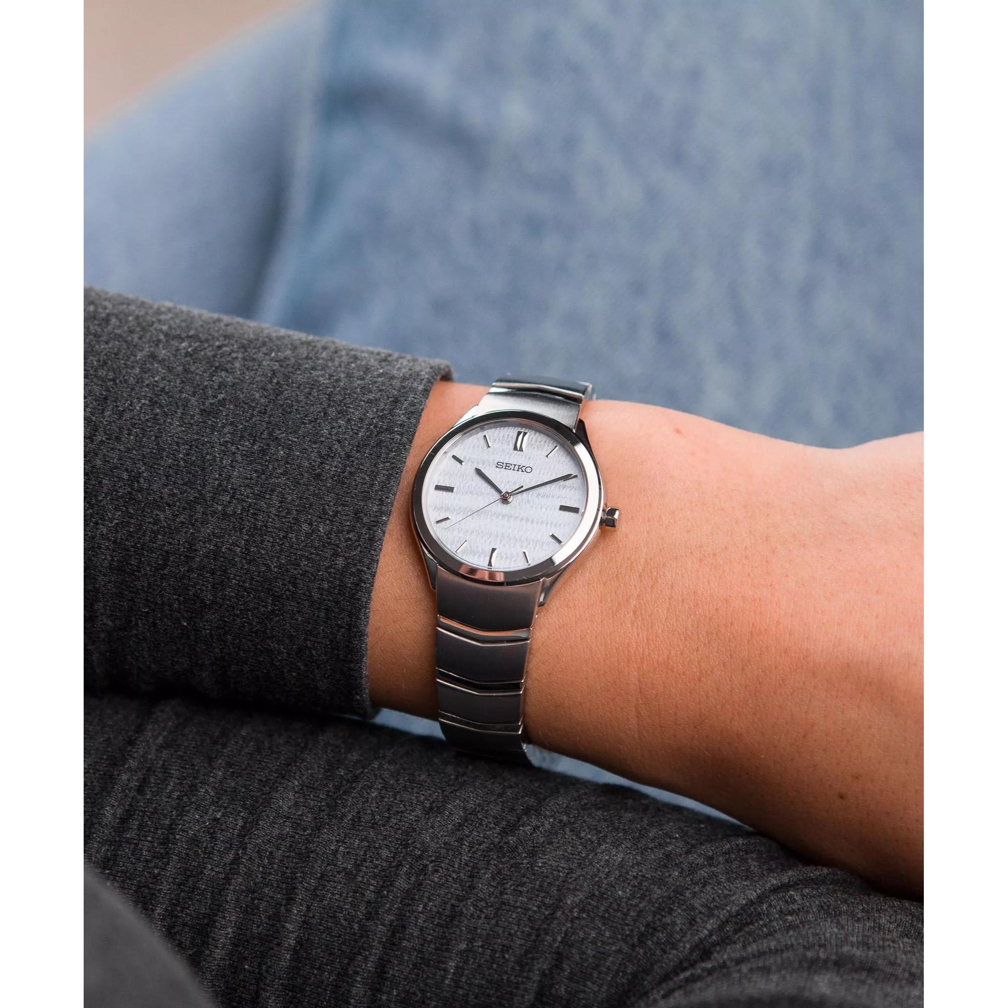 Seiko Conceptual Essentials Blue Dial Stainless Steel Strap Ladies Watch SUR549P1