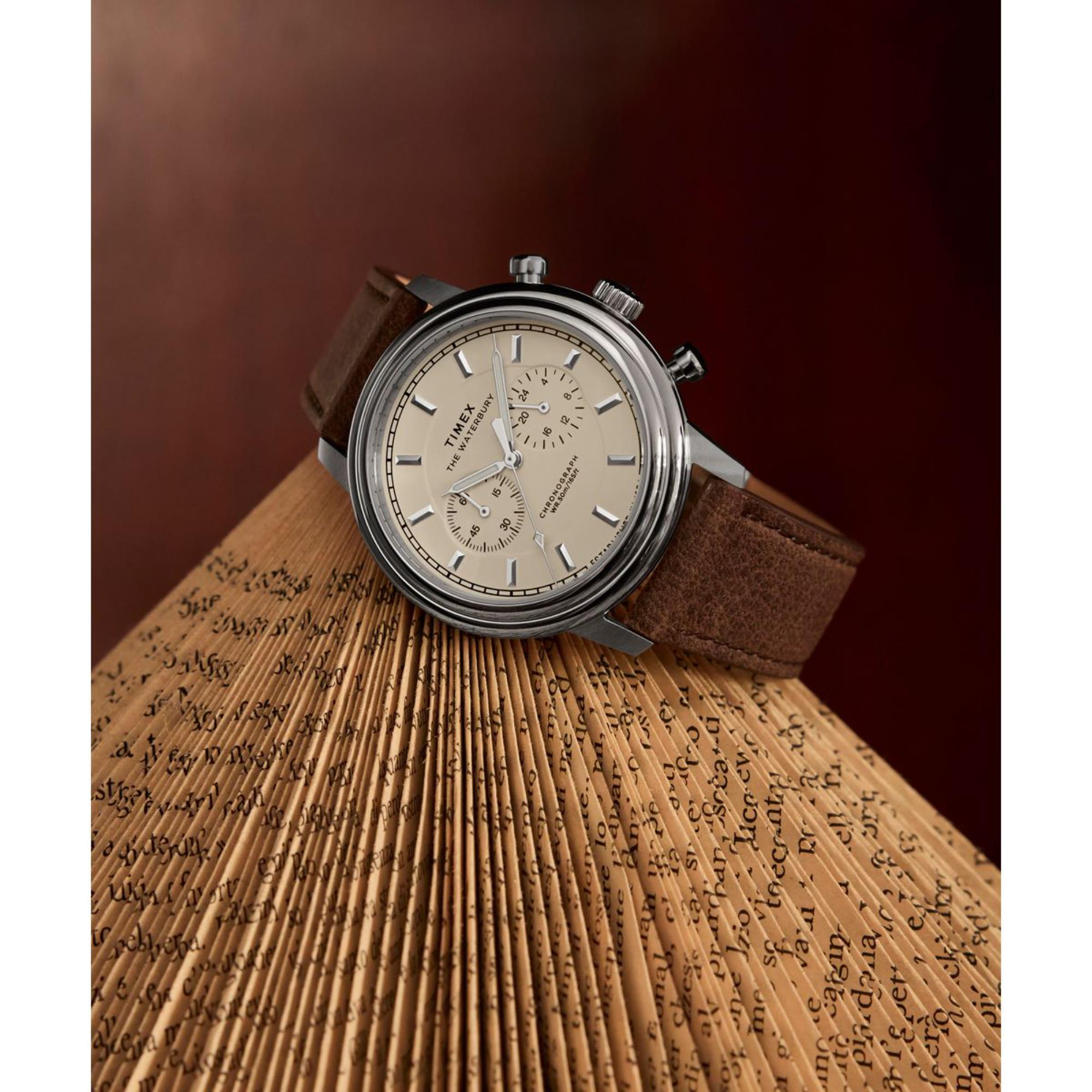 Timex Waterbury Metropolitan Chronograph Cream Dial Stainless Steel Men's Watch TW2Y23500