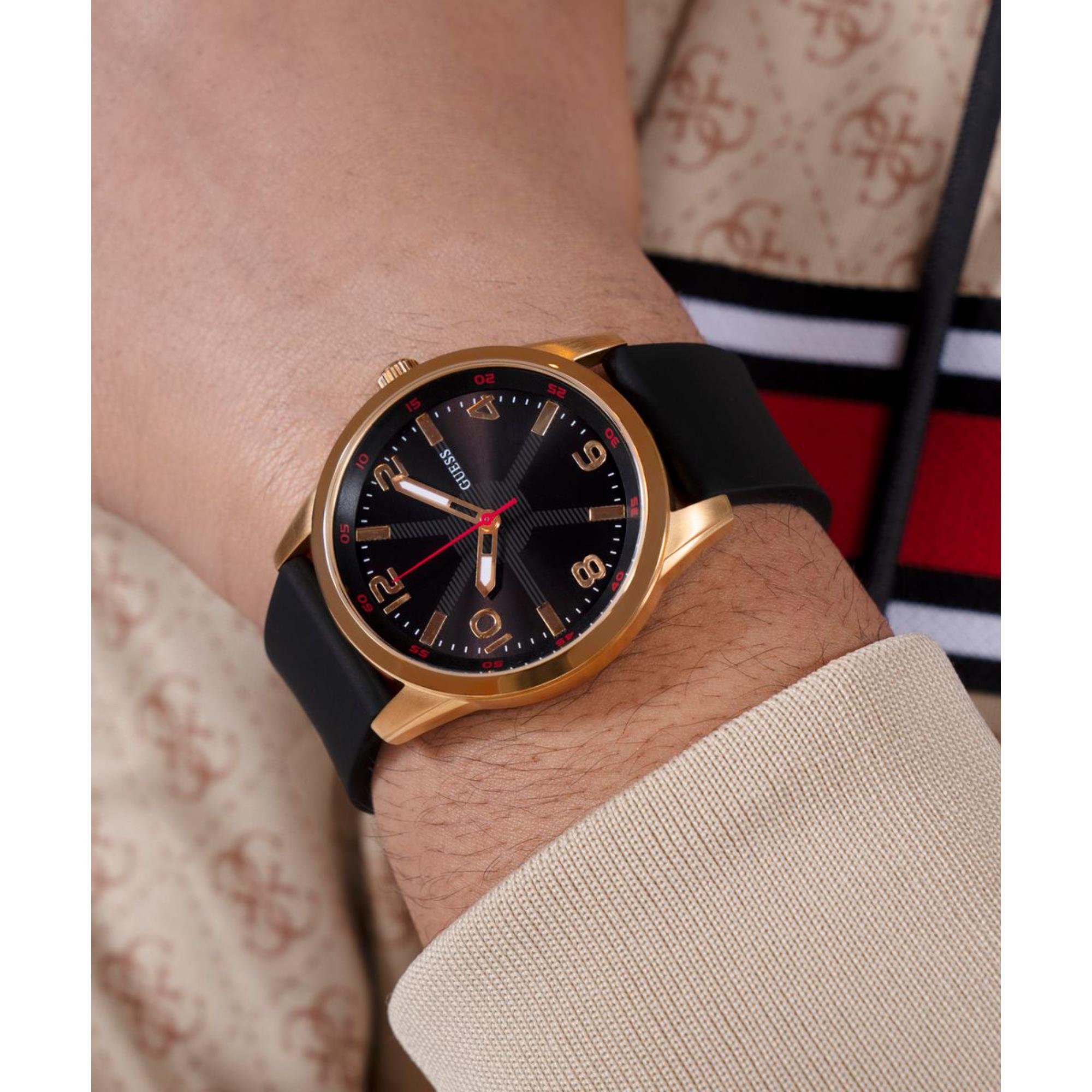 Guess Monte Black Dial Silicone Strap Men's Watch GW0805G2