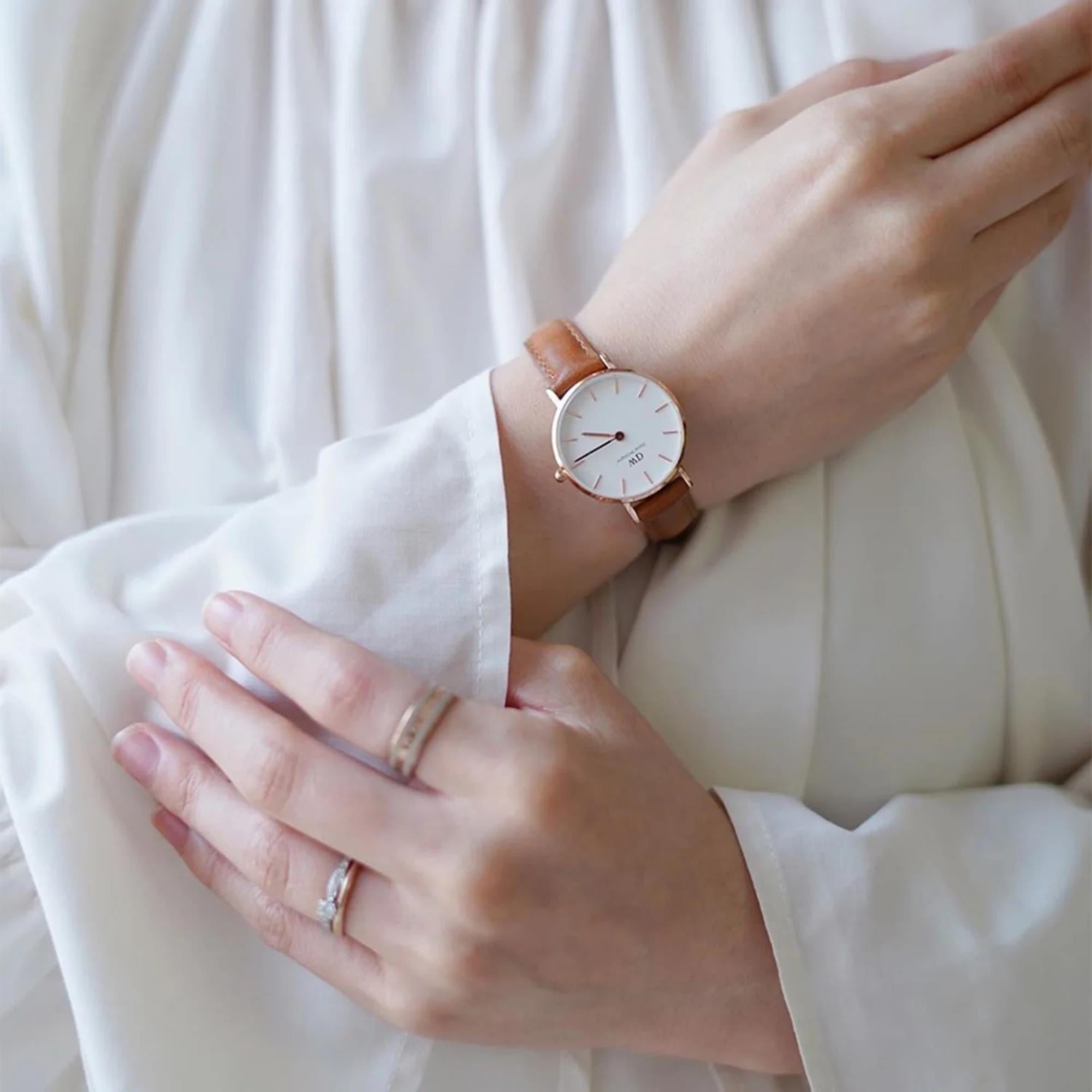 Daniel Wellington Petite White Dial Stainless Steel Strap Women's Watch DW00100228