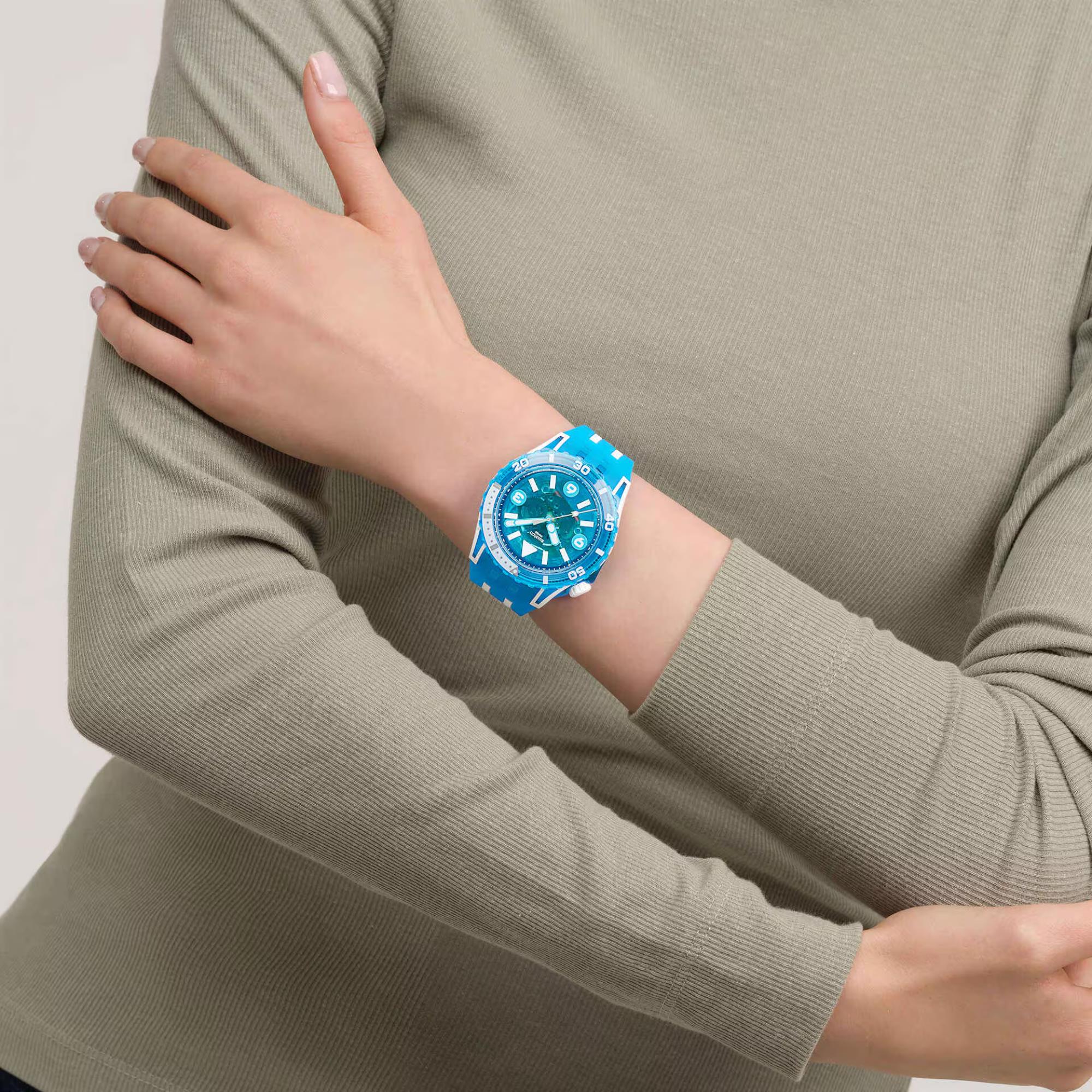 Swatch SCUBAQUA Blue Fire Blue Bioceramic Dial Silicone Strap Unisex Watch SSCU09S100