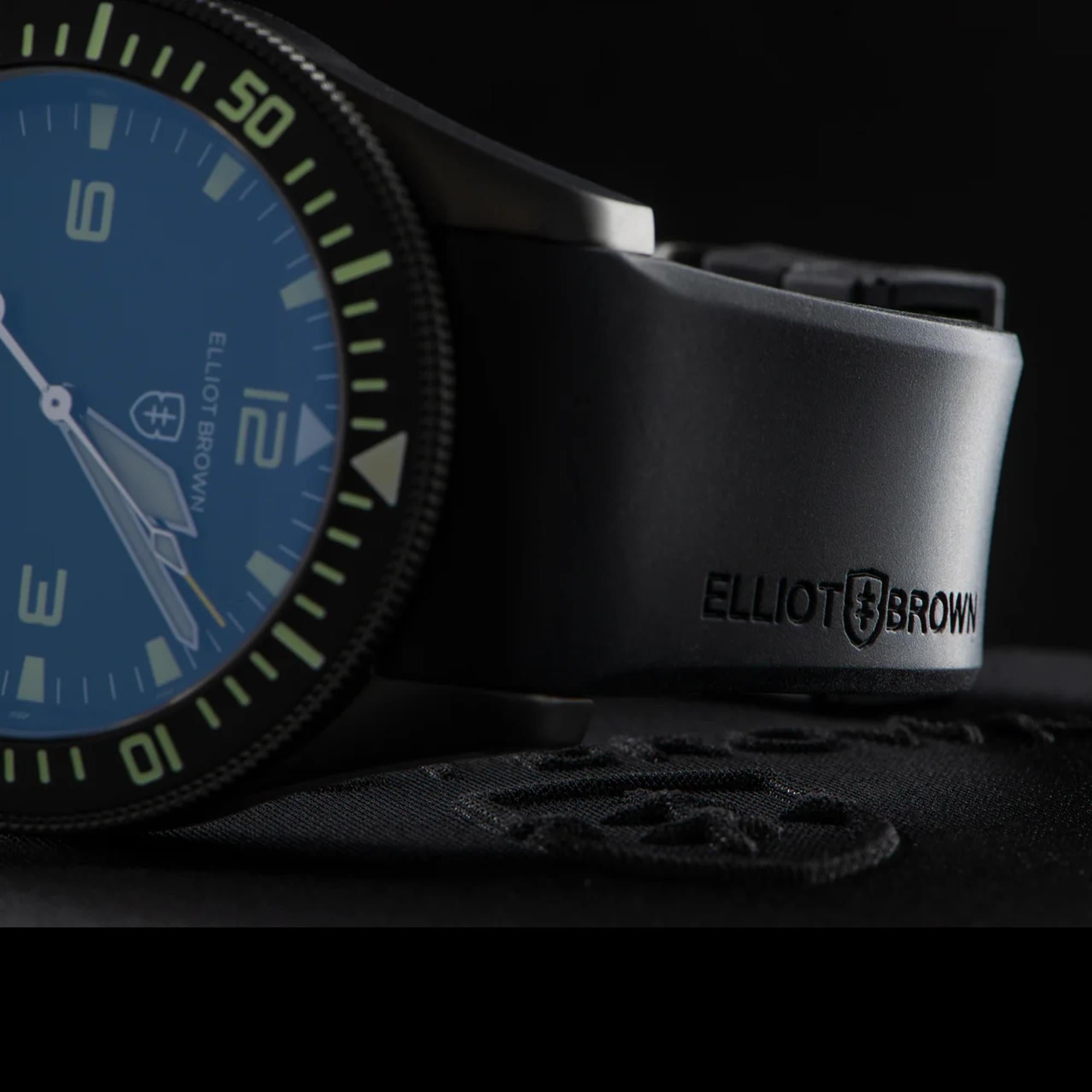 Elliot Brown Holton Nivo Quartz Black Dial Rubber Strap Men's Watch 101-003-R02