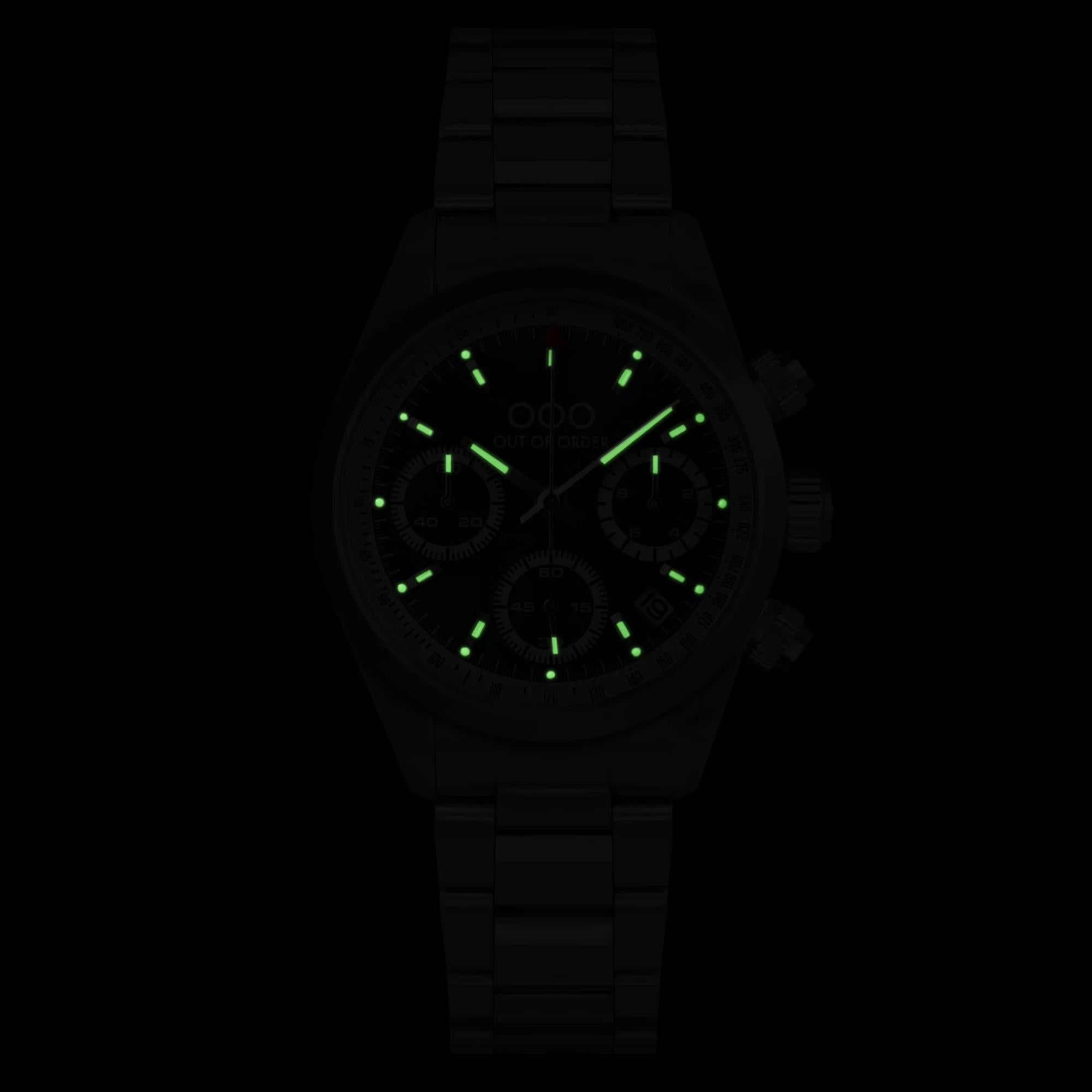 Out of Order Sporty Cronografo Ultra Brush Quartz Red Dial Steel Strap Unisex Watch OOO.001-23.RO.AC.SS