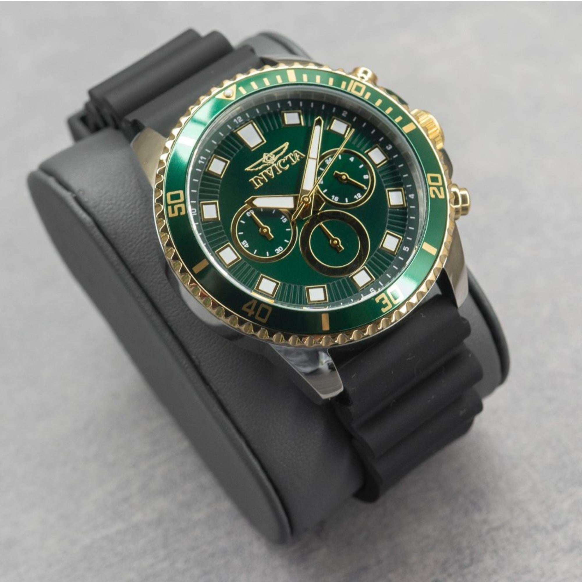 Invicta Pro Diver Quartz Chronograph Green Dial Silicone Strap Men's Watch 46127