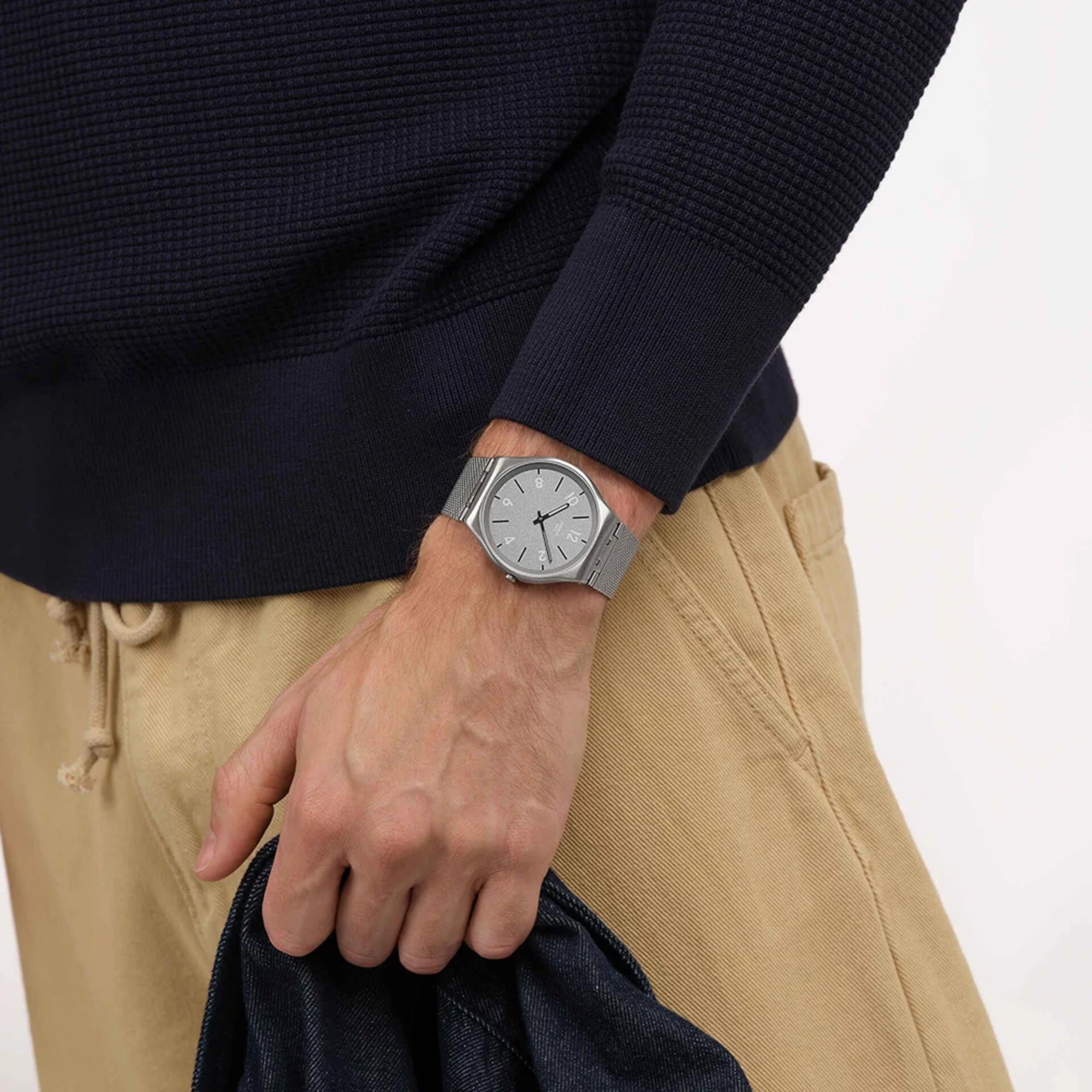 Swatch Skin Getting Meshy Grey Dial Steel Strap Unisex Watch SS07S152M