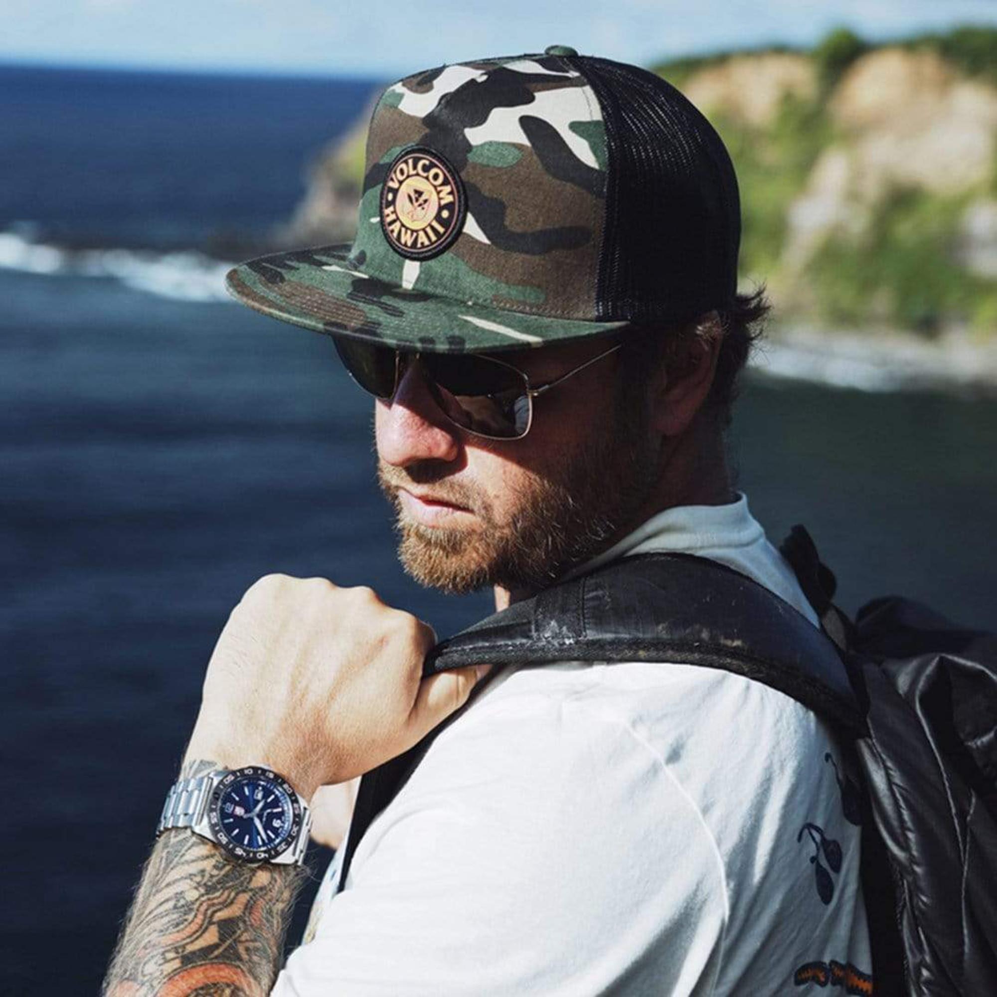 Luminox Pacific Diver Quartz Blue Dial Steel Strap Men's Dive Watch XS.3123