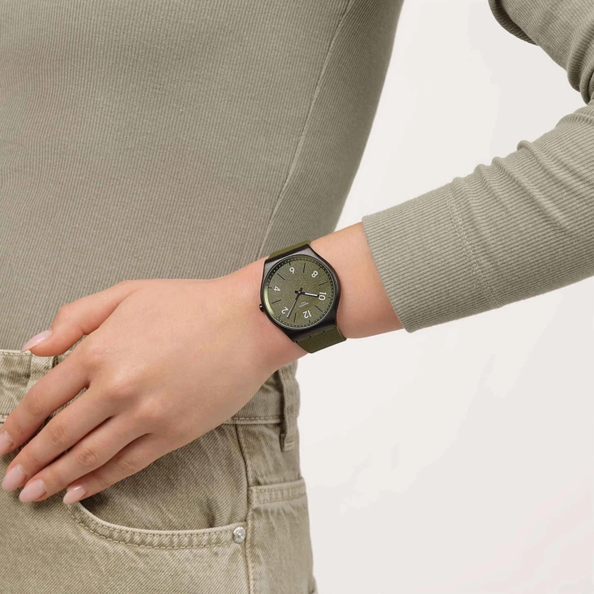 Swatch Skin Hint of Pine Green Dial Rubber Strap Unisex Watch SS07B115