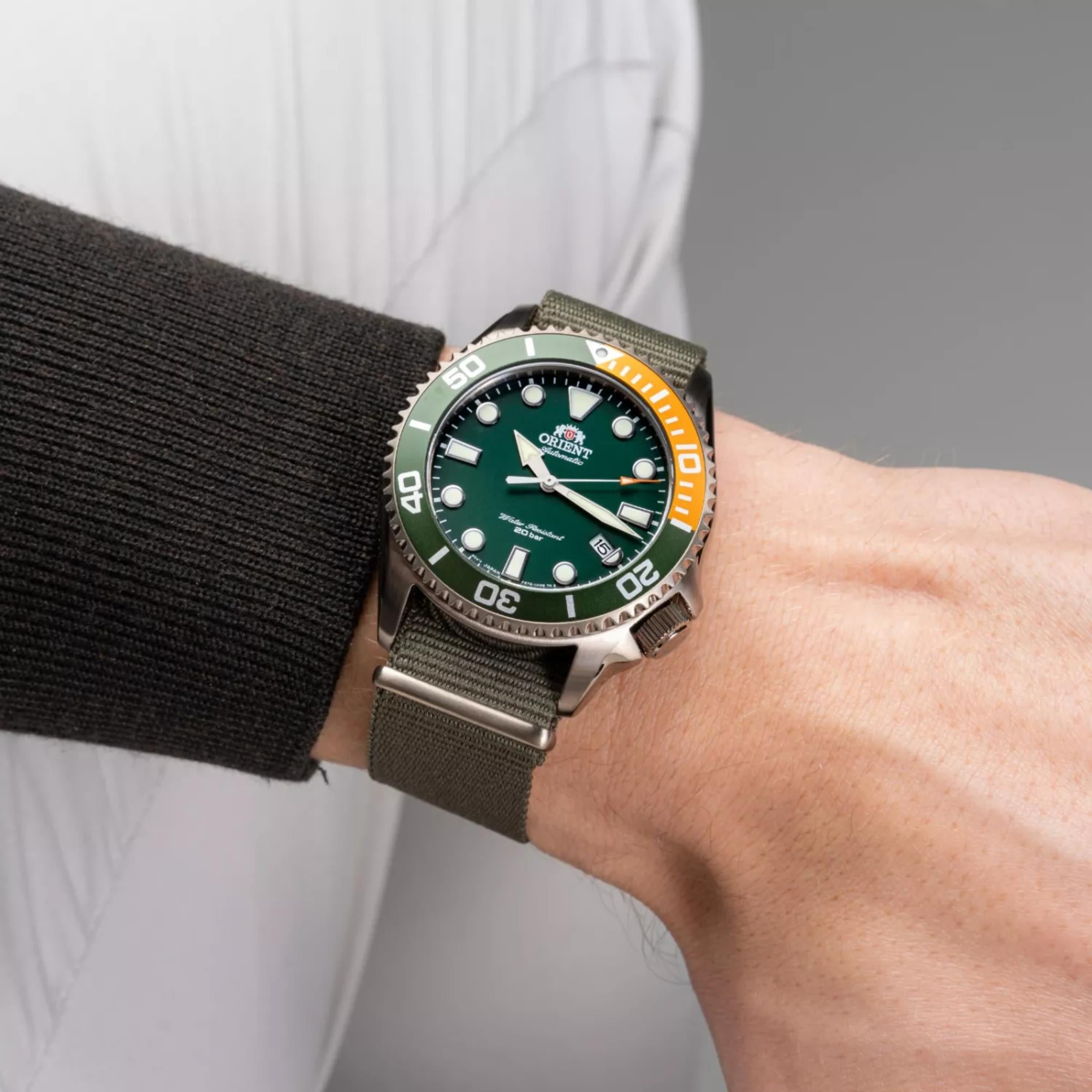 Orient RA-AC0K04E30B