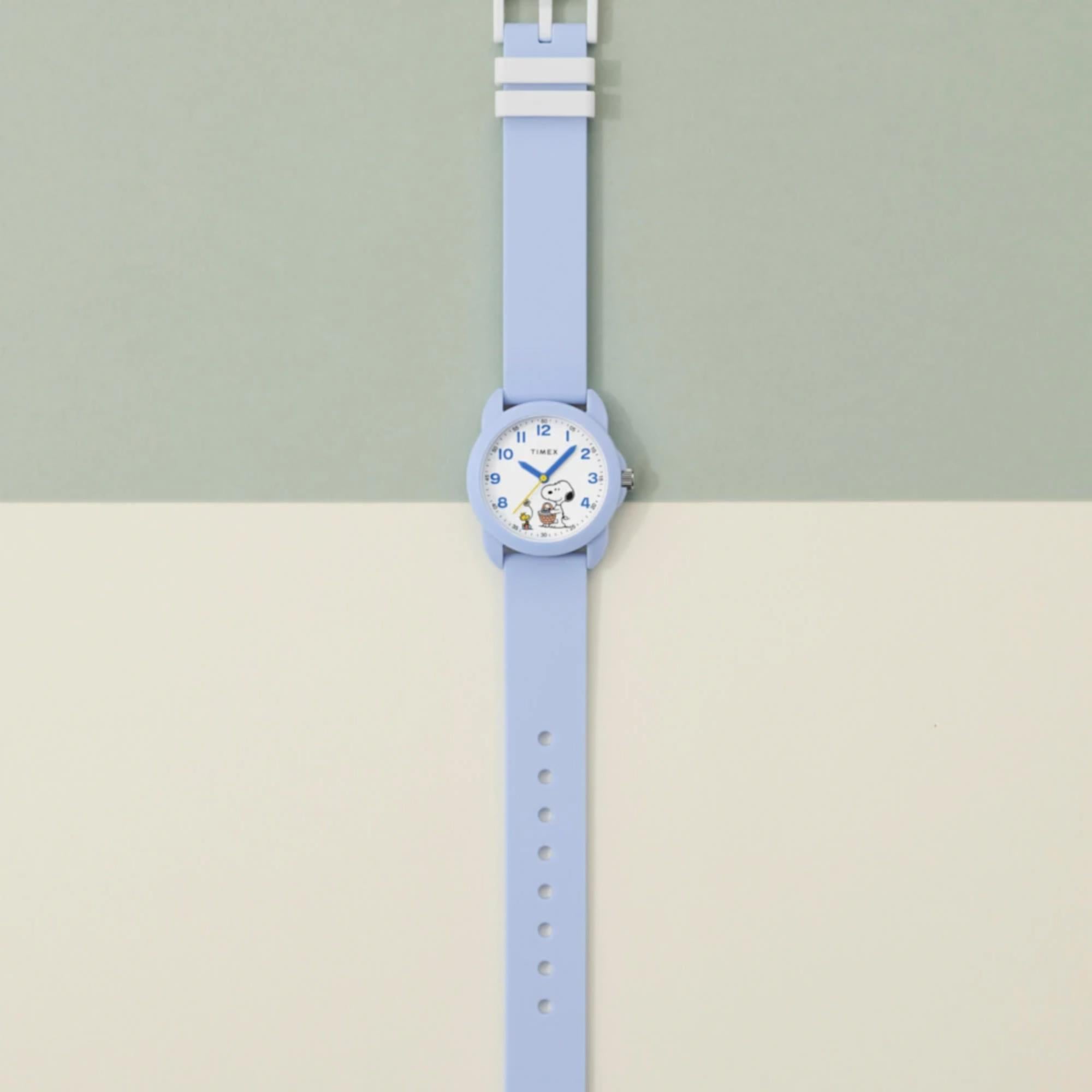 Timex x Peanuts Spring Quartz White Dial Silicone Strap Unisex Watch TW2Y51100