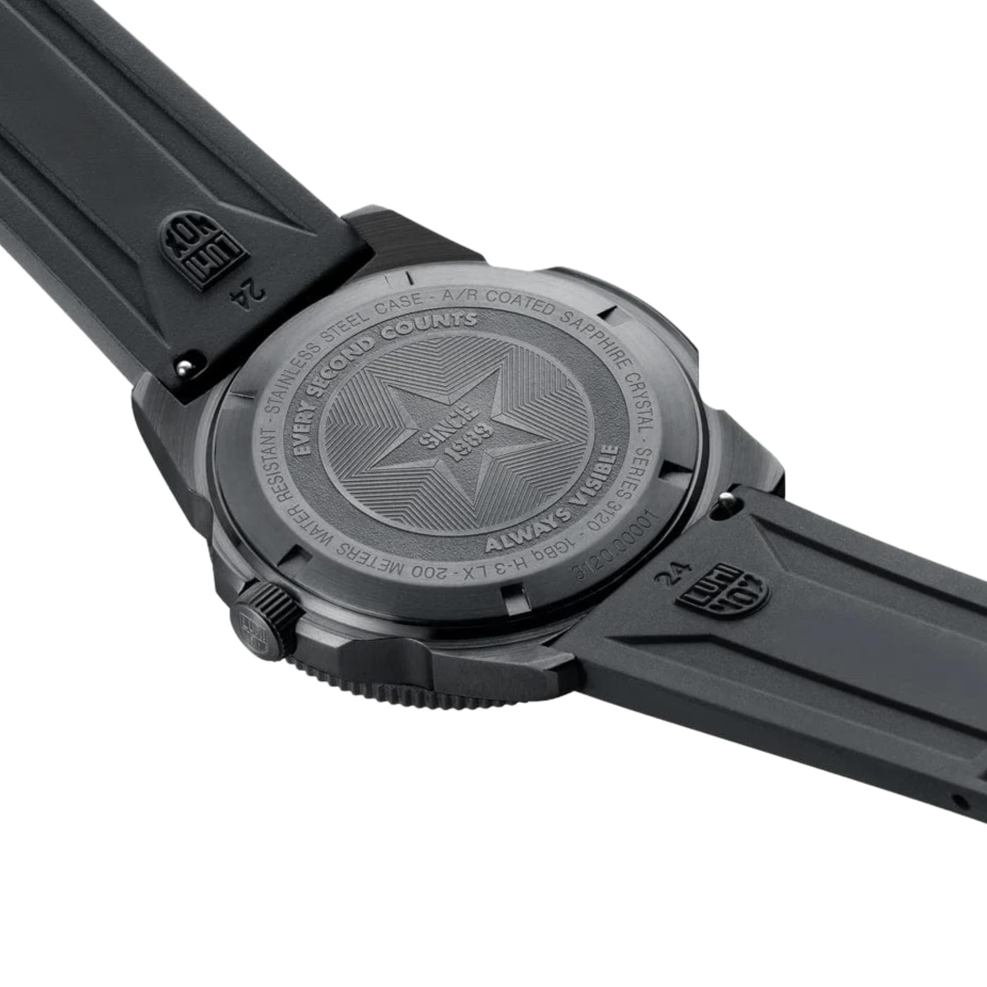 Luminox Pacific Diver 44mm Red Dial Rubber Mens Quartz Watch XS.3135.B