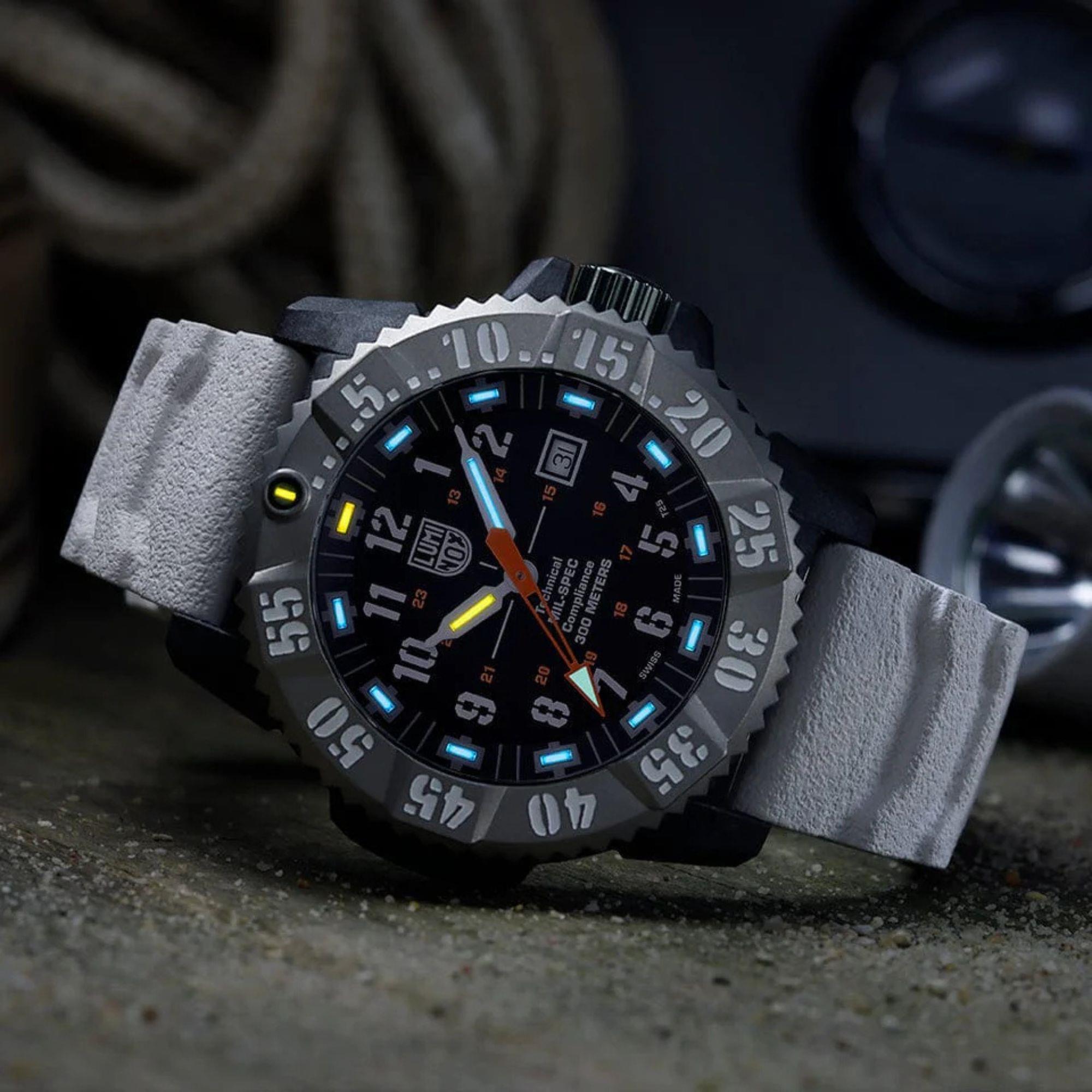 Luminox MIL-SPEC Inspired Black Dial Rubber Strap Men's Watch XL.3359.2