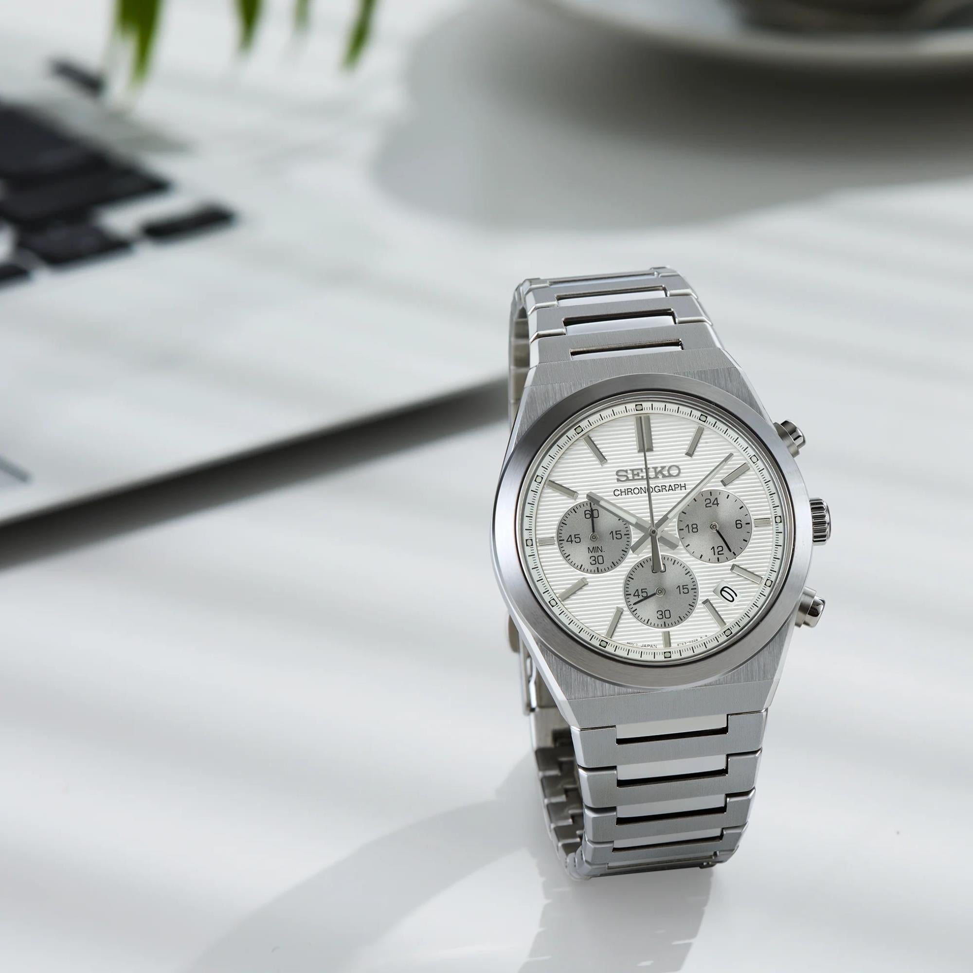 Seiko Essentials 40mm Chronograph silver dial steel watch SSB451P1