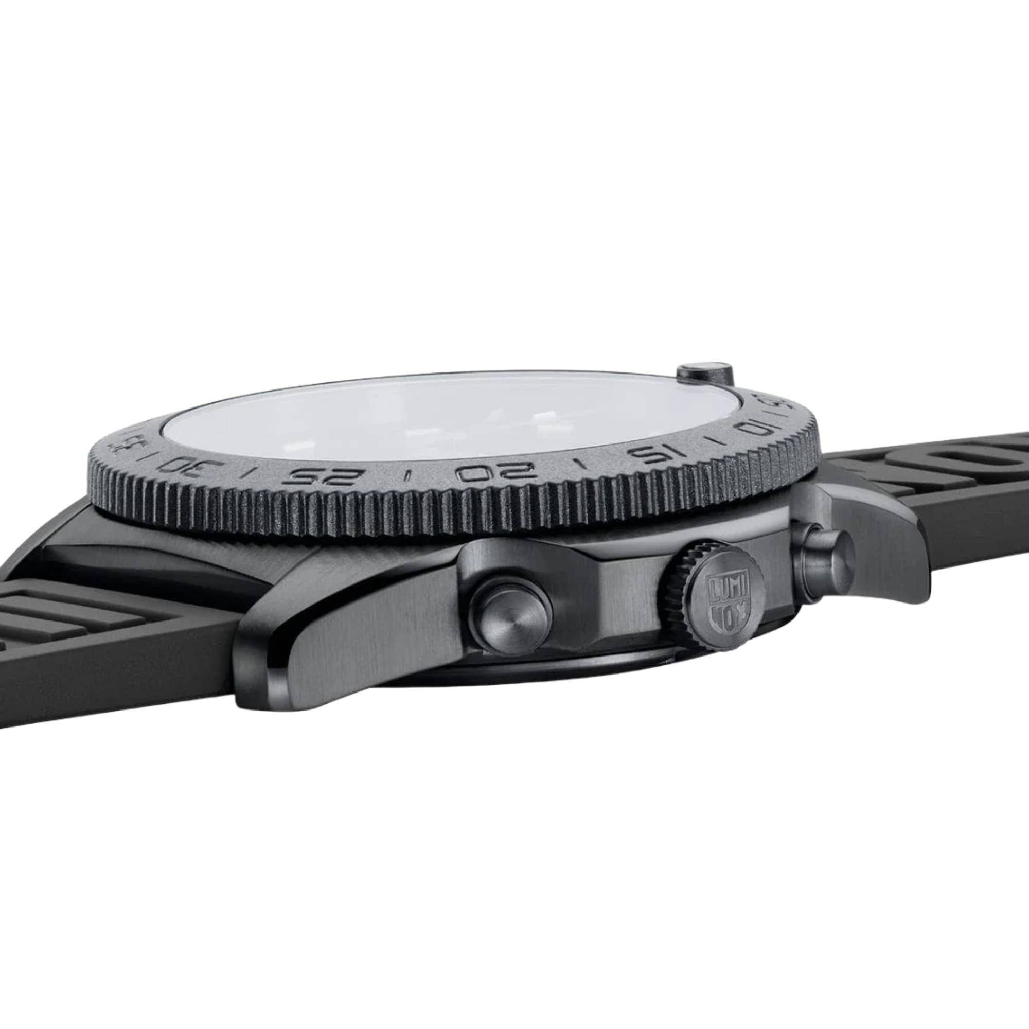 Luminox Pacific Diver 44mm Chronograph Black Dial Rubber Mens Quartz Watch XS.3141.BO.1