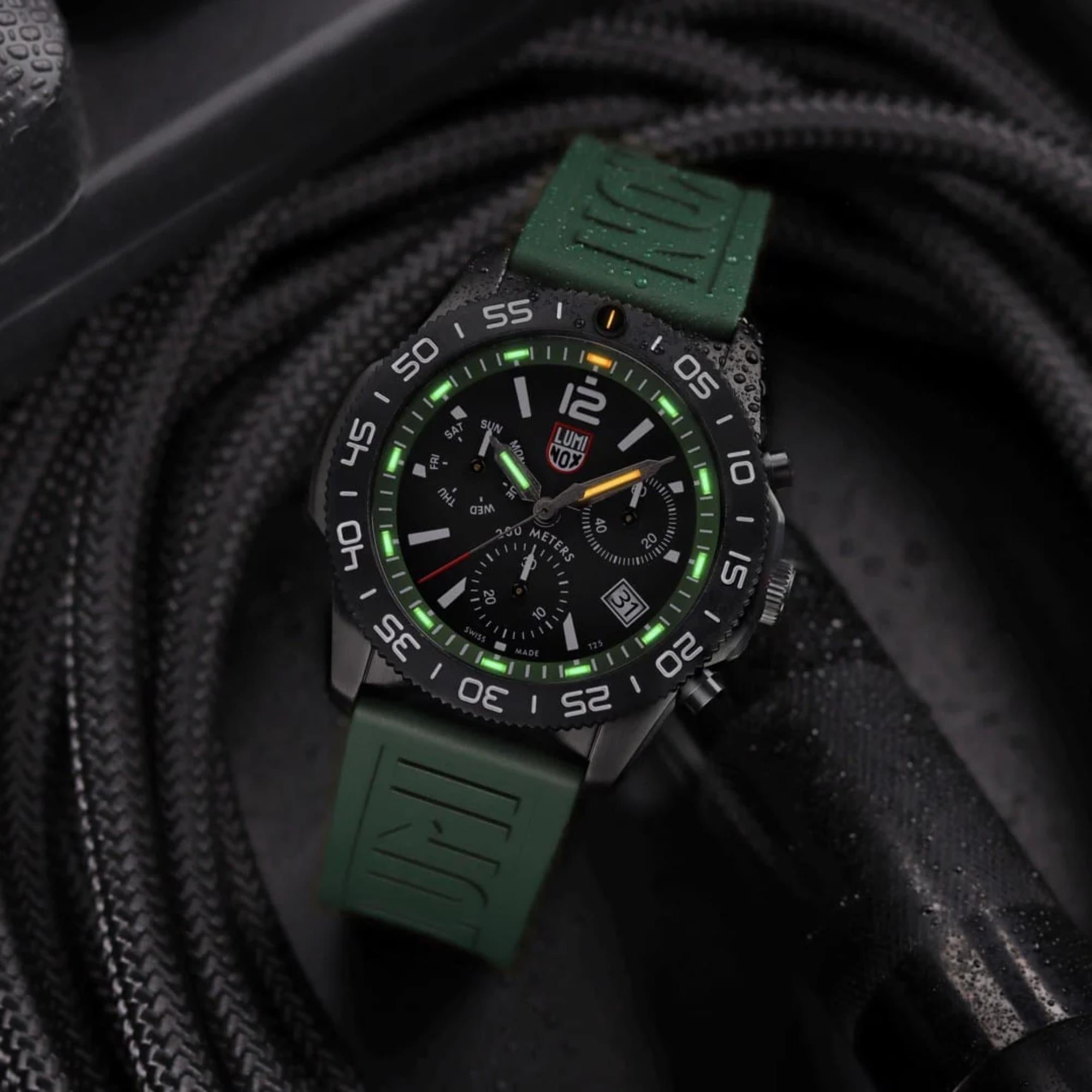 Luminox Pacific Diver 44mm Chronograph Black Dial Rubber Mens Quartz Watch XS.3147