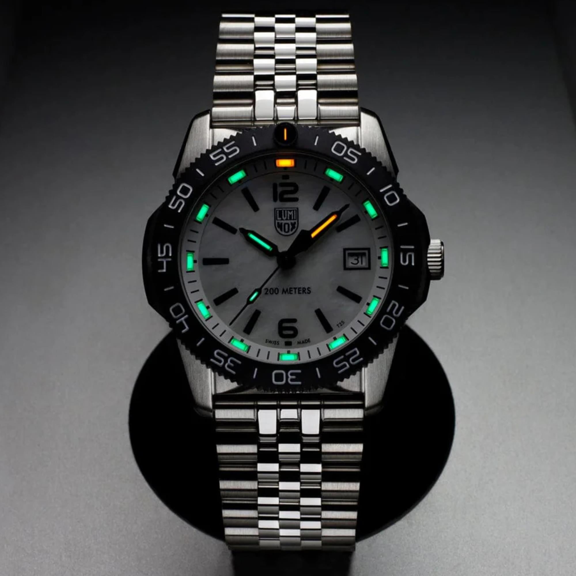 Luminox Pacific Diver Ripple 39mm Mother of Pearl Dial Steel Quartz Watch XS.3126M.1