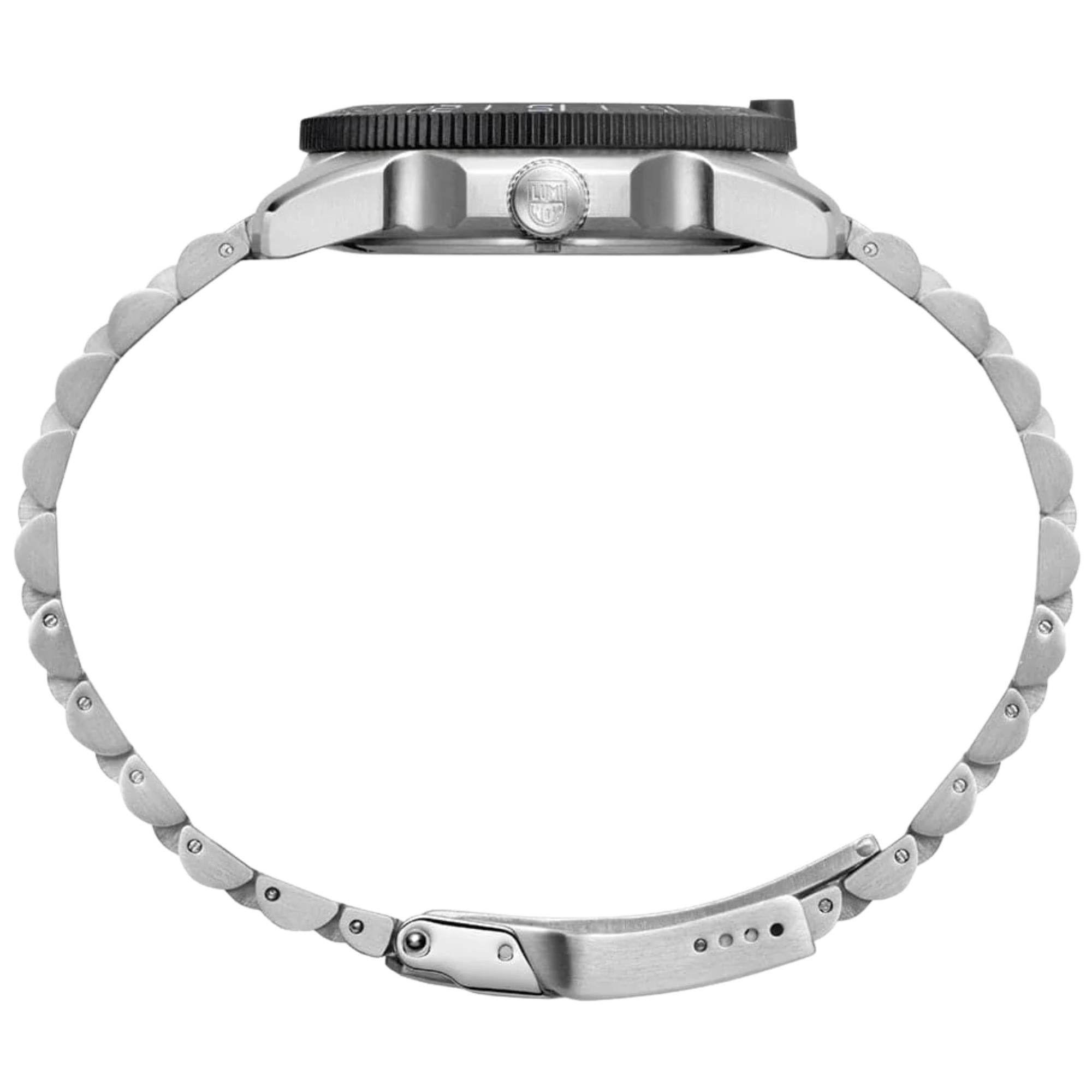 Luminox Pacific Diver Ripple 39mm Mother of Pearl Dial Steel Quartz Watch XS.3126M.1