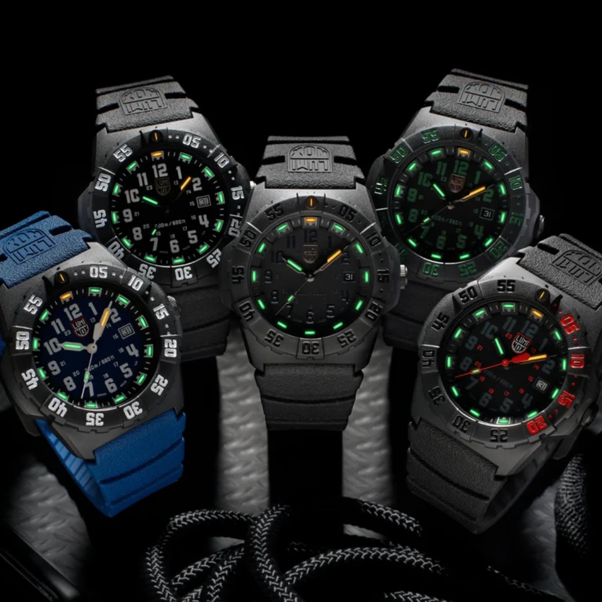Luminox Navy SEAL 3550 Series 44mm Black Dial Rubber Mens Quartz Watch XS.3551
