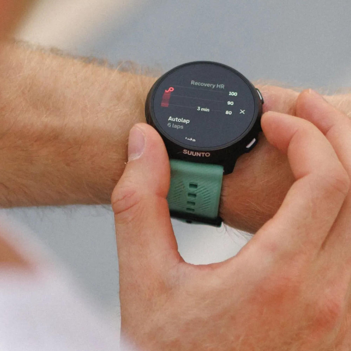Suunto Run 2 46.5mm 4GB AMOLED Digital Aloe Green Silicone Smart Fitness Watch SS051725000