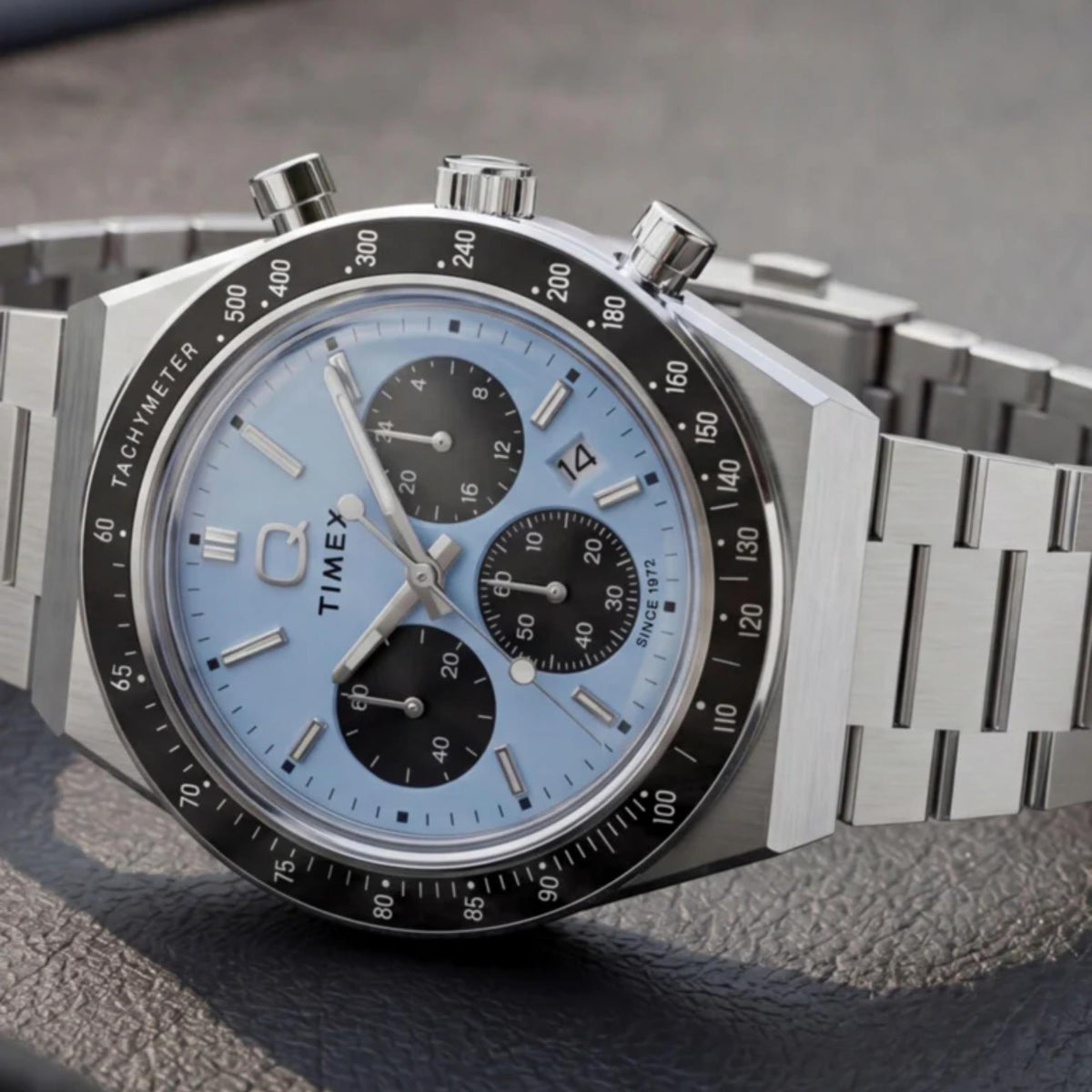 Timex Q Timex 40mm Chronograph Blue Dial Steel Mens Quartz Watch TW2Y88600