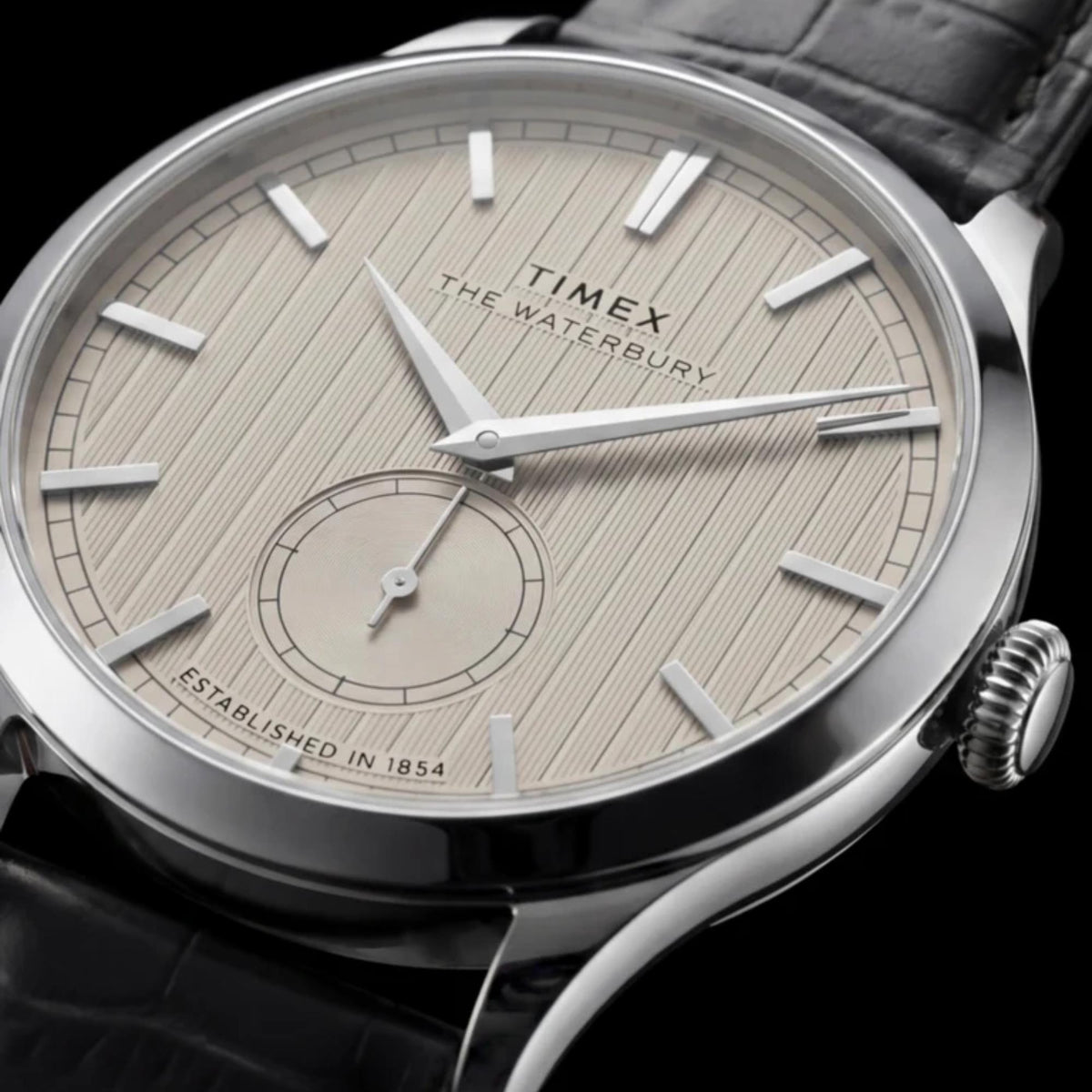 Timex Waterbury 39mm Small Seconds White Dial Leather Mens Quartz Watch TW2Y92000