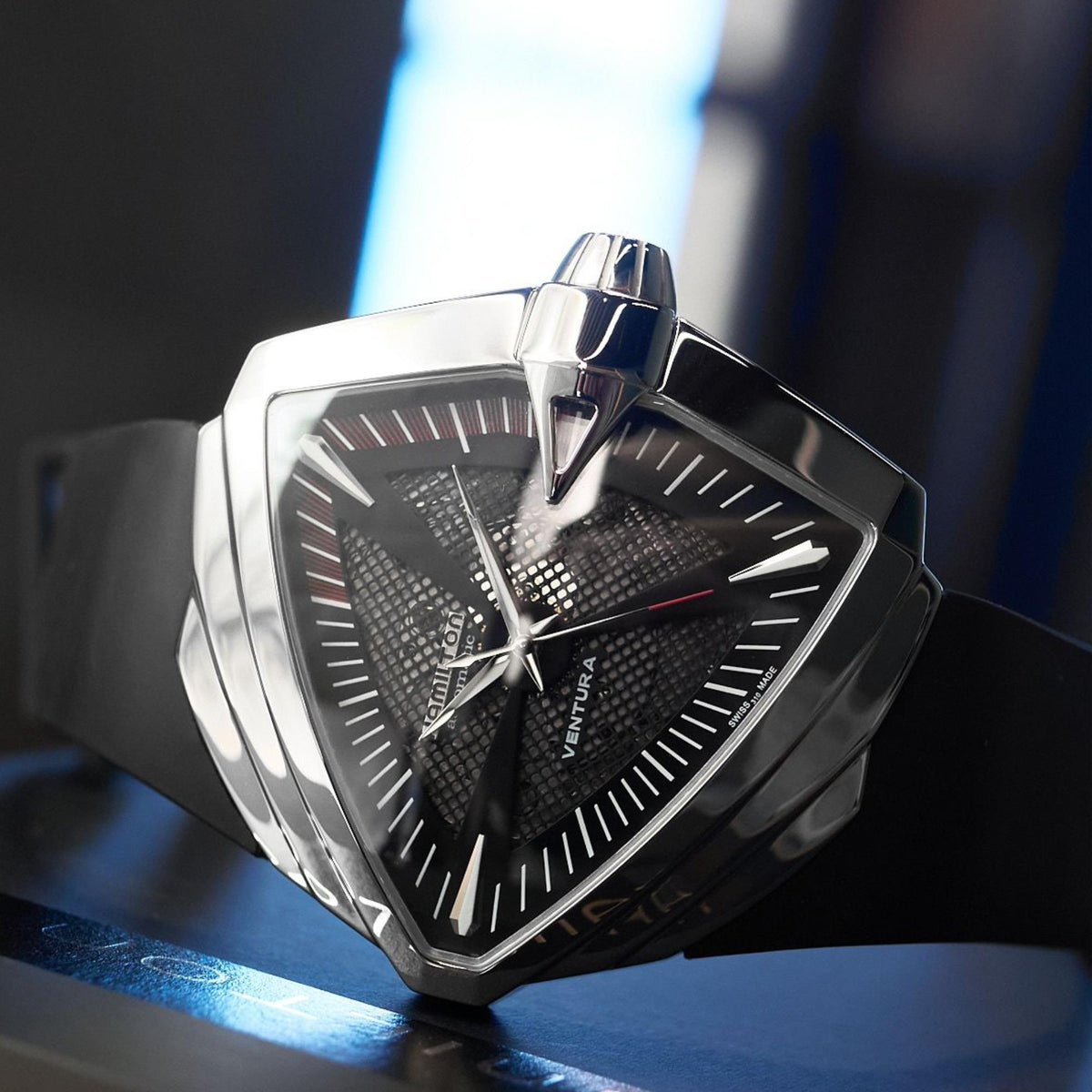 Hamilton Ventura XXL 46mm Black Dial Rubber Mens Automatic Watch H24655331