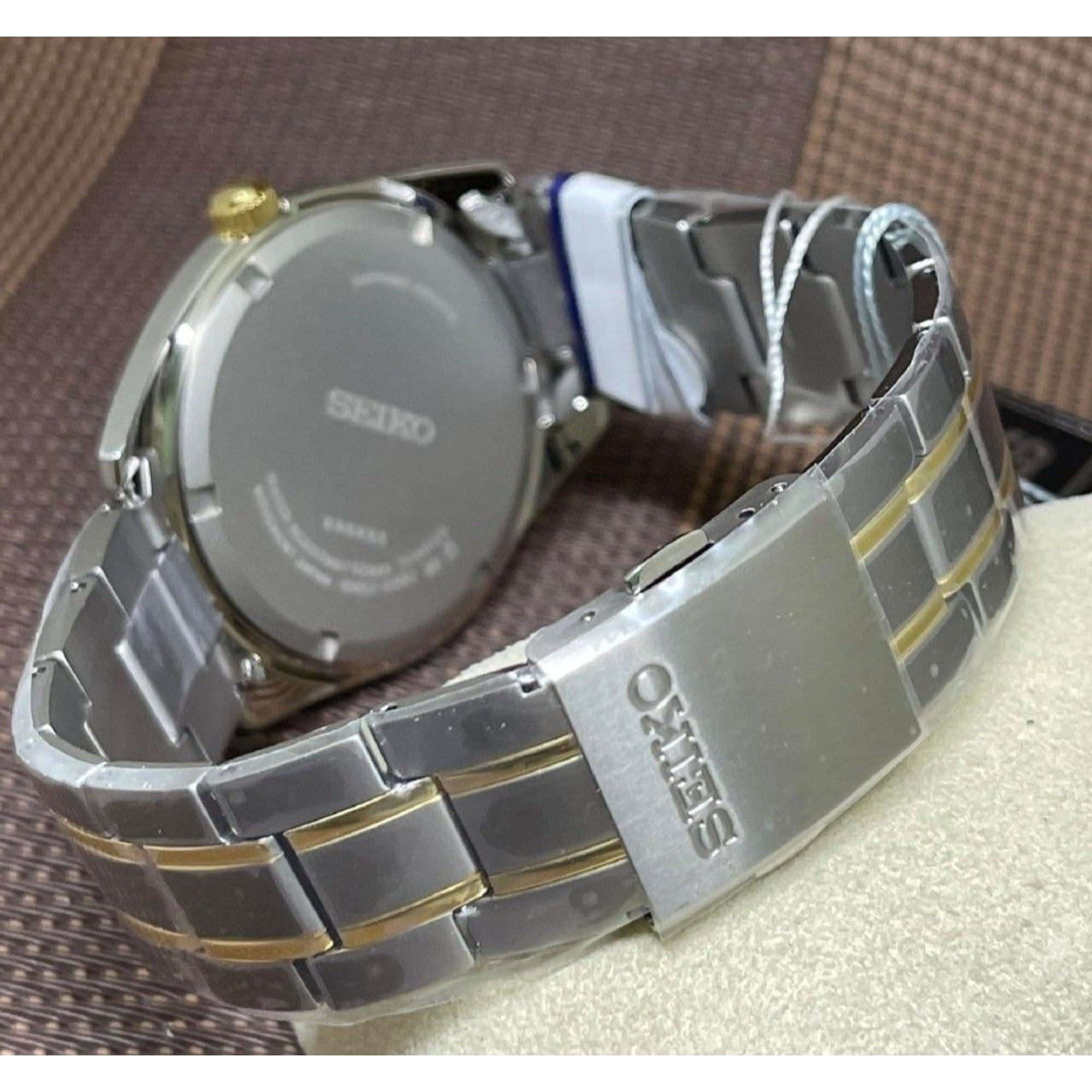 Seiko Conceptual Titanium Green Dial Two-Tone Titanium Strap Men's Watch SUR377P1