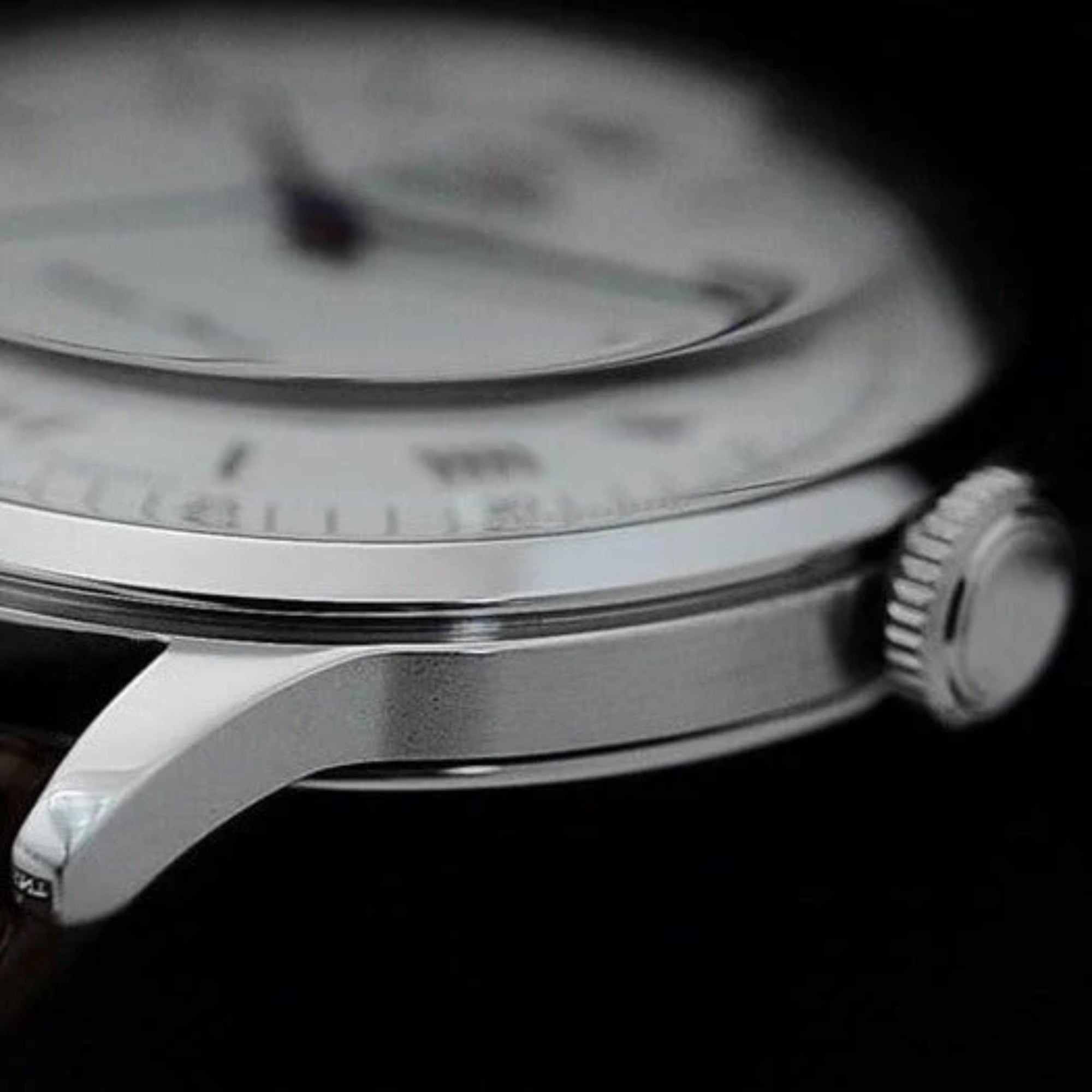 Orient Bambino Classic Vintage Style Automatic White Dial Brown Leather Strap Men’s Dress Watch TAC00009W0