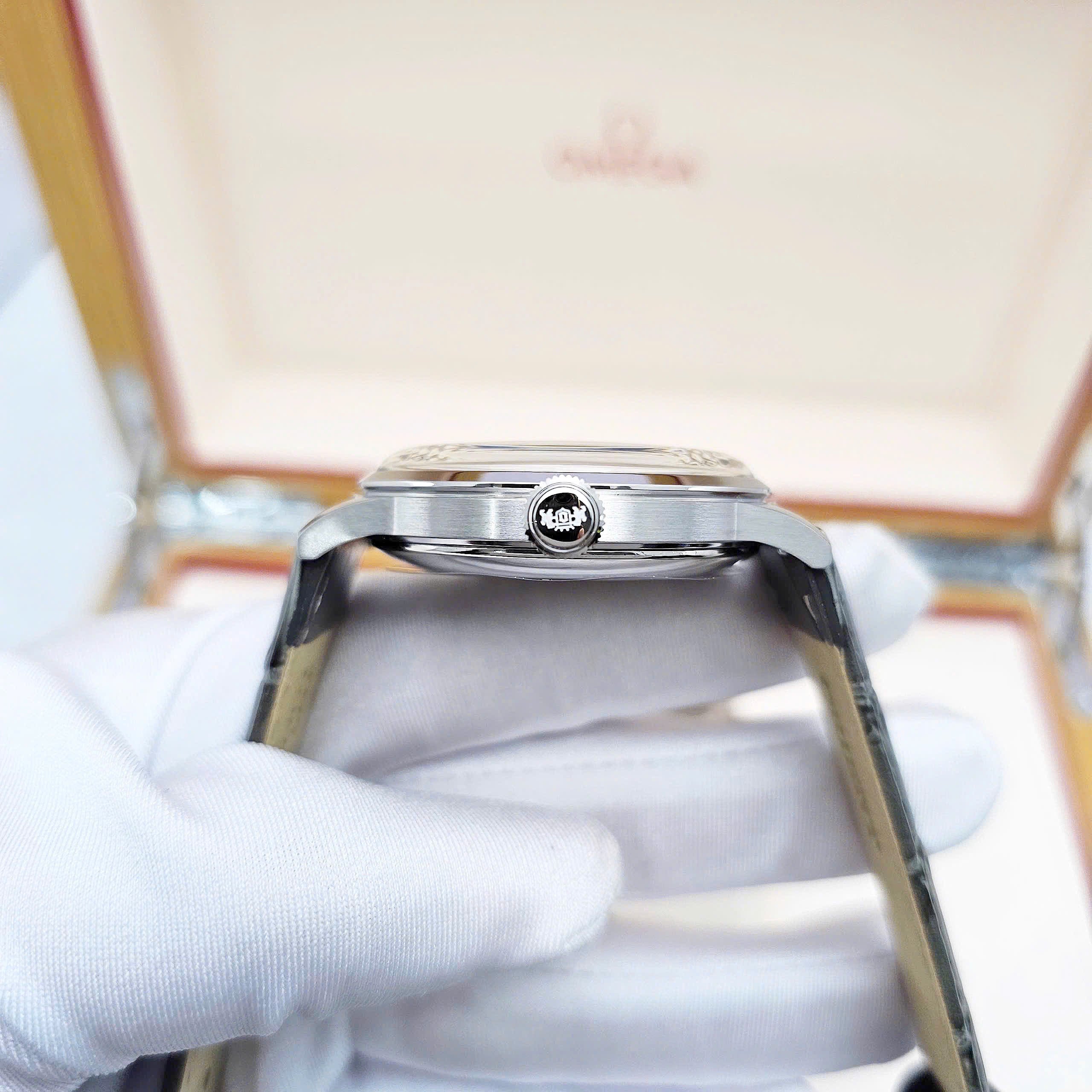 Orient Bambino Classic Vintage Style Beige Dial Leather Strap Men's Dress Watch RA-AC0025N30B