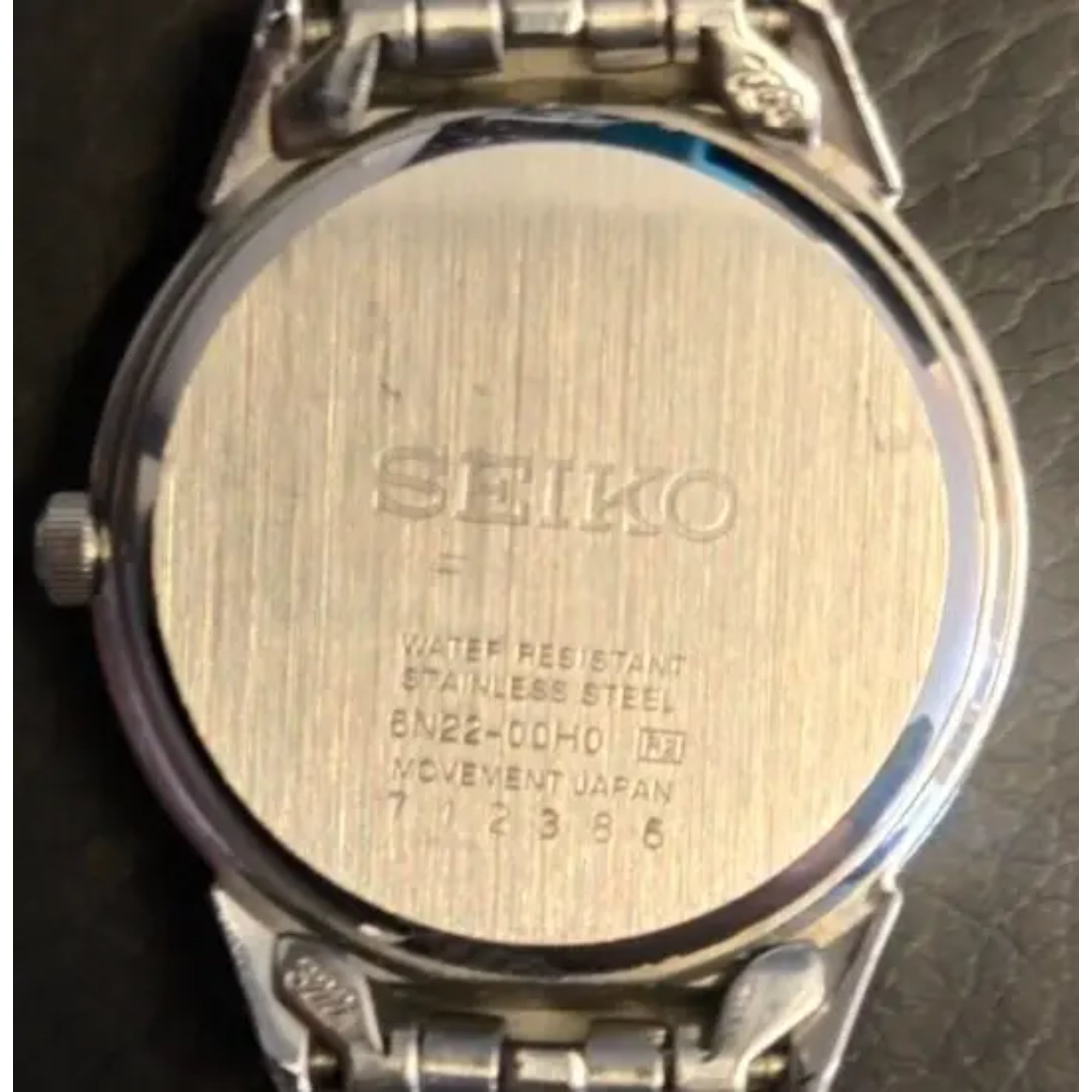 Seiko Ladies Dress Watch Silver Dial Steel Bracelet Jewelled Bezel SUR695P1