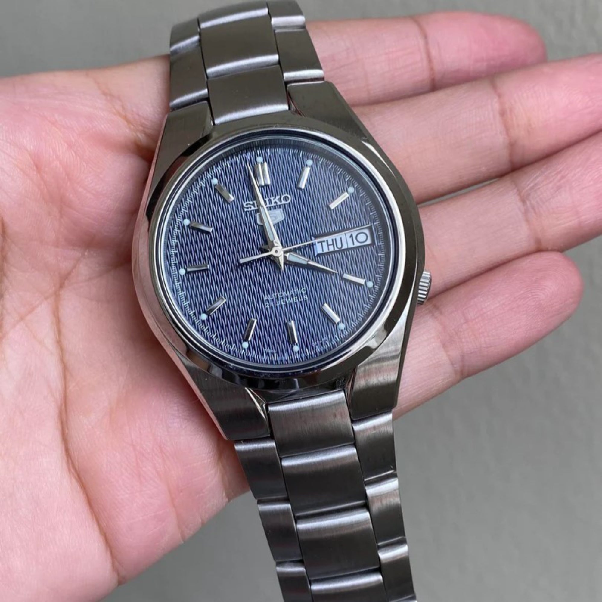Seiko 5 Automatic Blue Dial Stainless Steel Bracelet Men's Watch SNK603K1