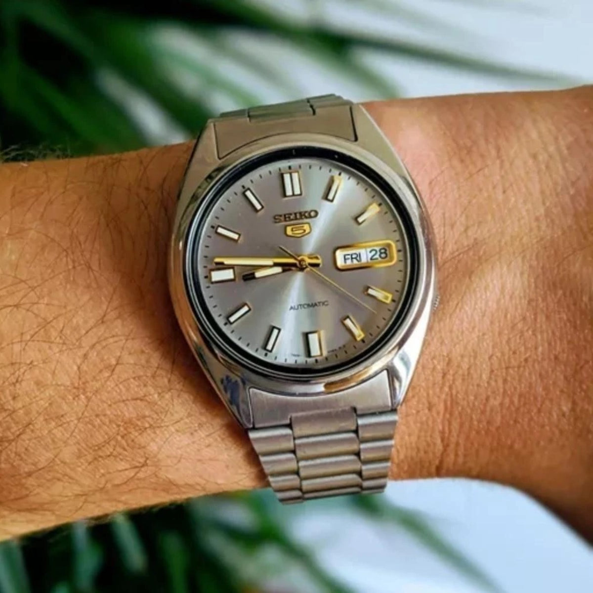 Seiko 5 Automatic Silver Dial Stainless Steel Men's Watch SNXS75K1